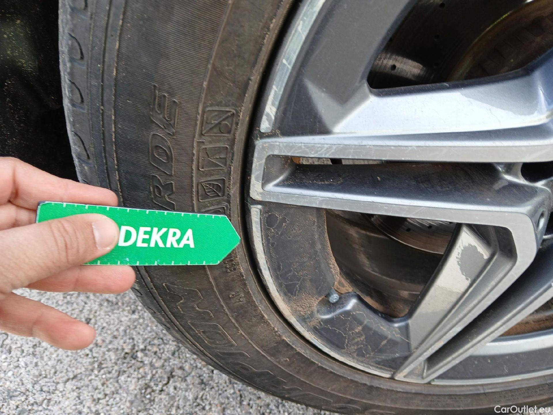  Mercedes  G-Klasee MERCEDES-BENZ Clase GLC / 2019 / 5P / todoterreno GLC 300 de 4MATIC #17