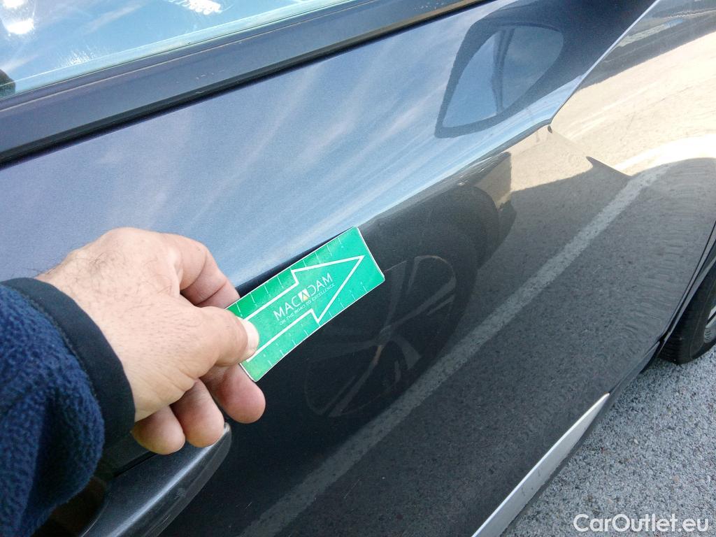  Peugeot  2008 PEUGEOT  / 2019 / 5P / todoterreno Allure Pack BlueHDI 81kW (110CV) (AC) #16