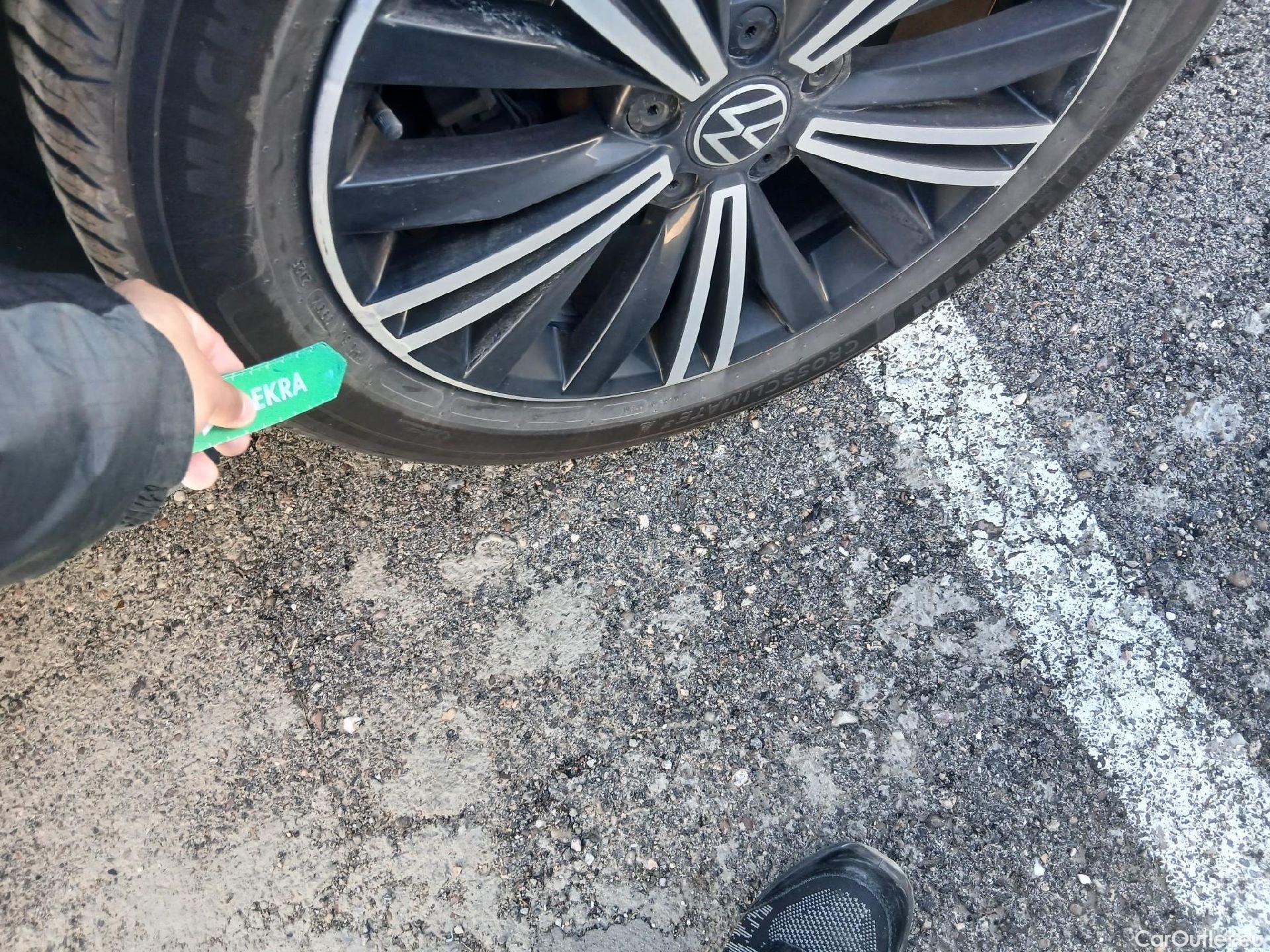  Volkswagen  Tiguan VOLKSWAGEN  / 2020 / 5P / todoterreno Life 1.4 TSI eHybrid 180kW (245CV) DSG #26