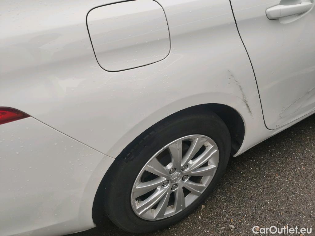  Peugeot  308 PEUGEOT  / 2017 / 5P / familiar W Style BlueHDi 100 S&S 6 Vel. MAN #7