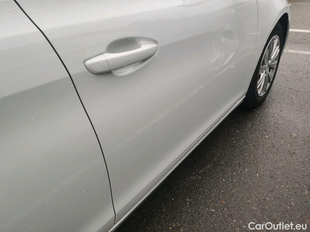  Peugeot  308 PEUGEOT  / 2017 / 5P / familiar W Style BlueHDi 100 S&S 6 Vel. MAN #11