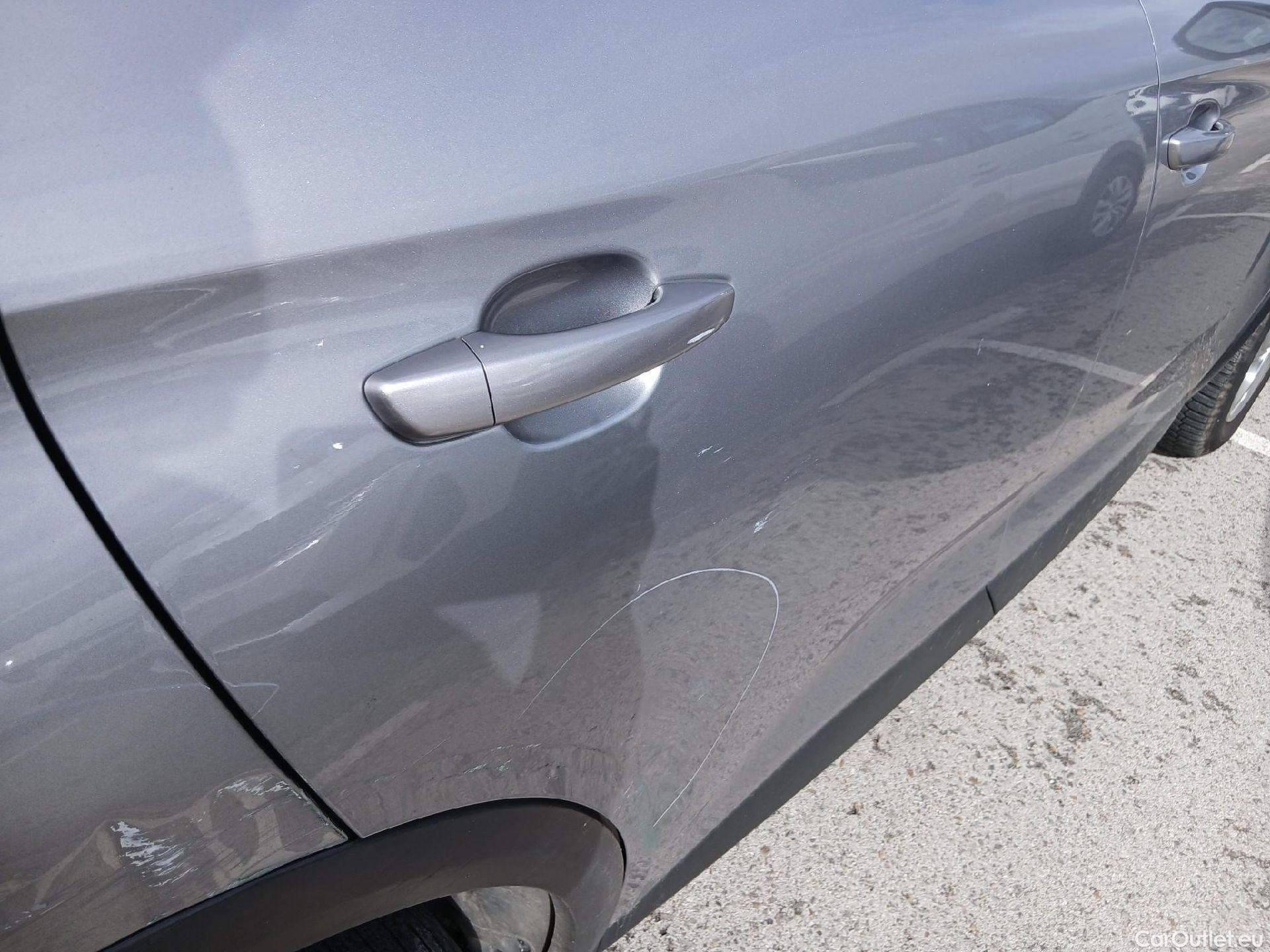  DS  DS7 DS DS 7 Crossback / 2017 / 5P / todoterreno BlueHDi DE 96kW (130CV) BE CHIC (AC) #43