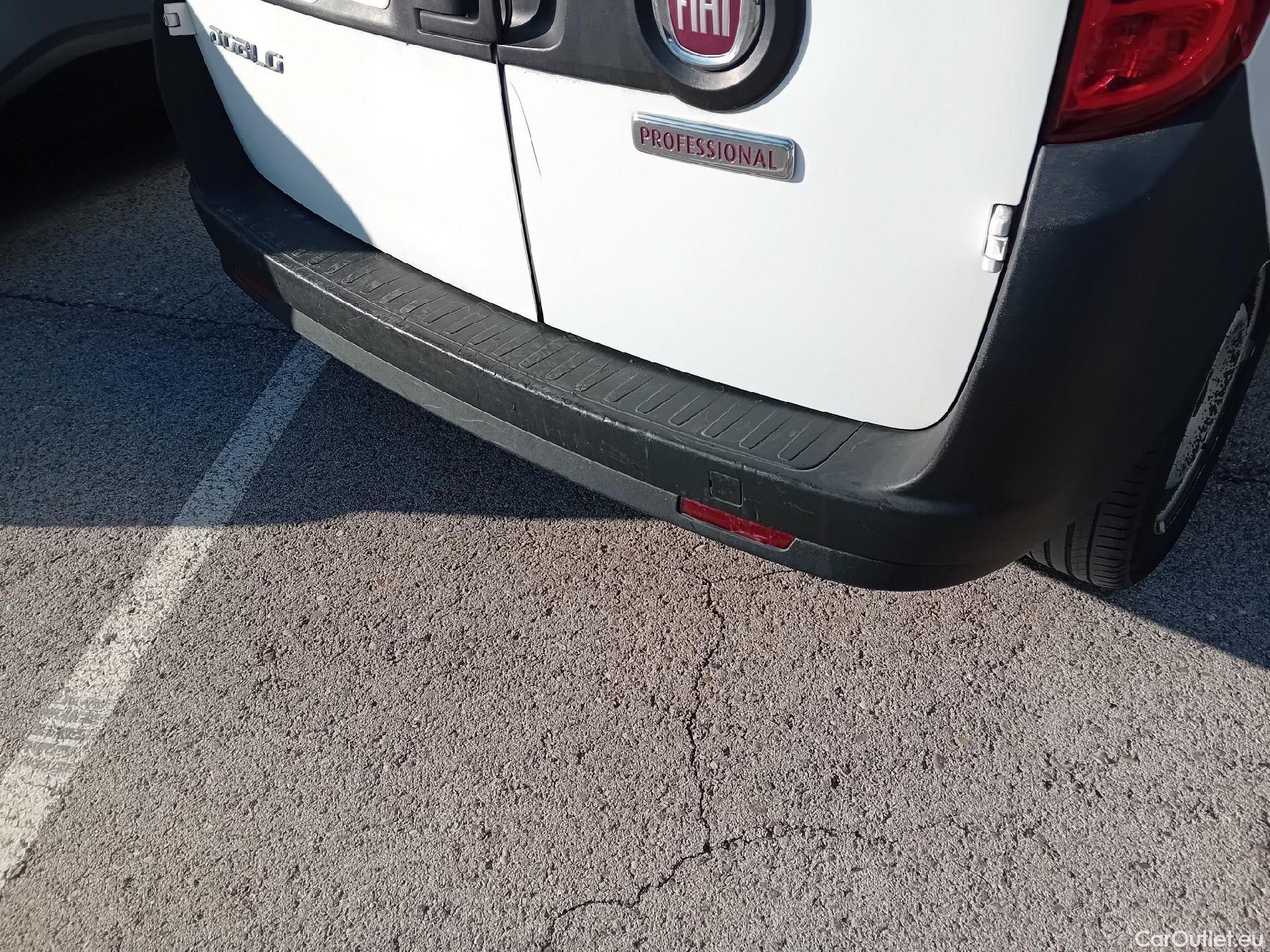  Fiat  Doblo FIAT Doblò Cargo/2015/3P/furgón derivado de turismo Cargo Base 1.3 Multijet 70kW (95CV) #16