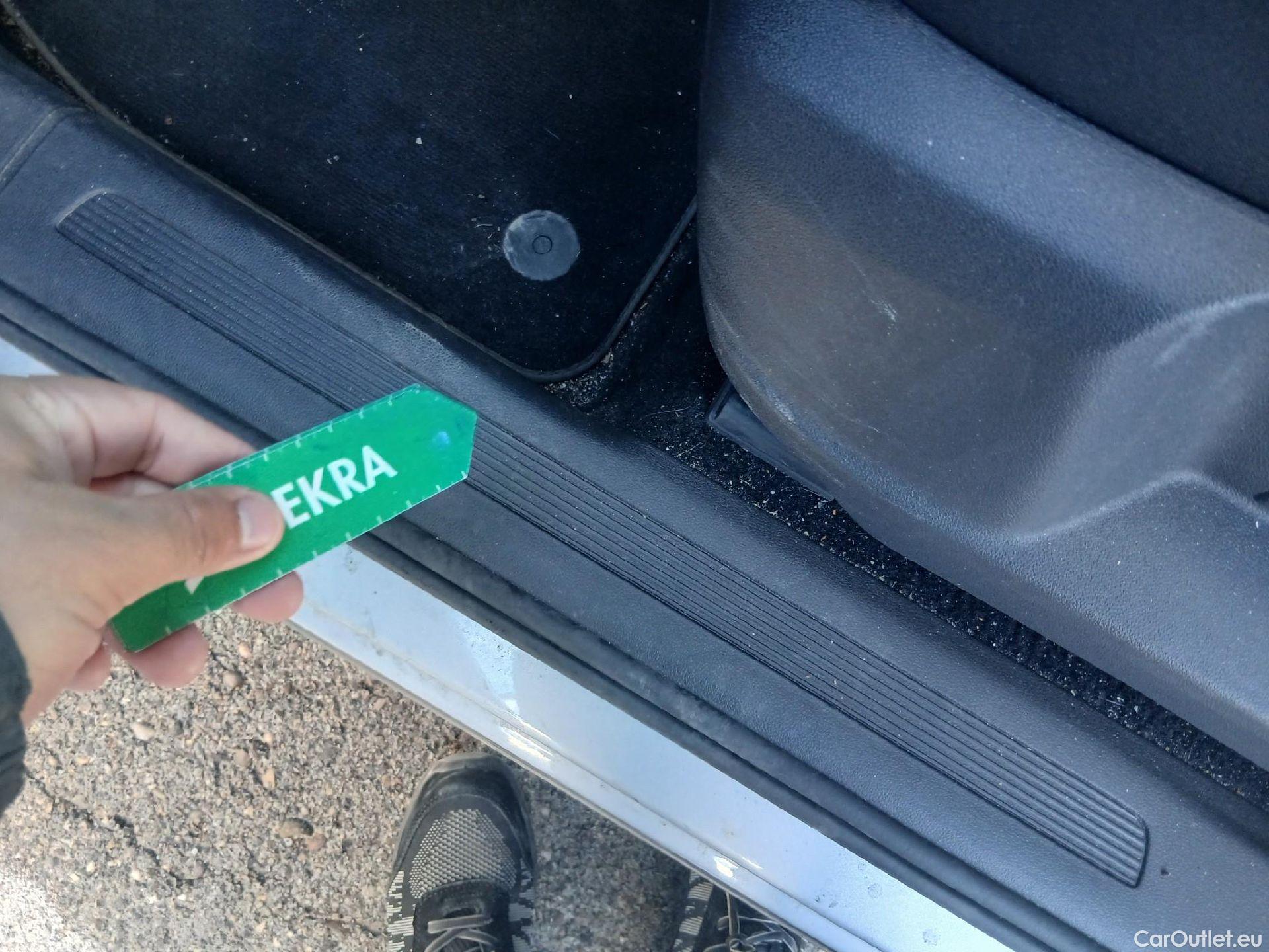  Volkswagen  Tiguan VOLKSWAGEN  / 2020 / 5P / todoterreno Life 1.4 TSI eHybrid 180kW (245CV) DSG #4