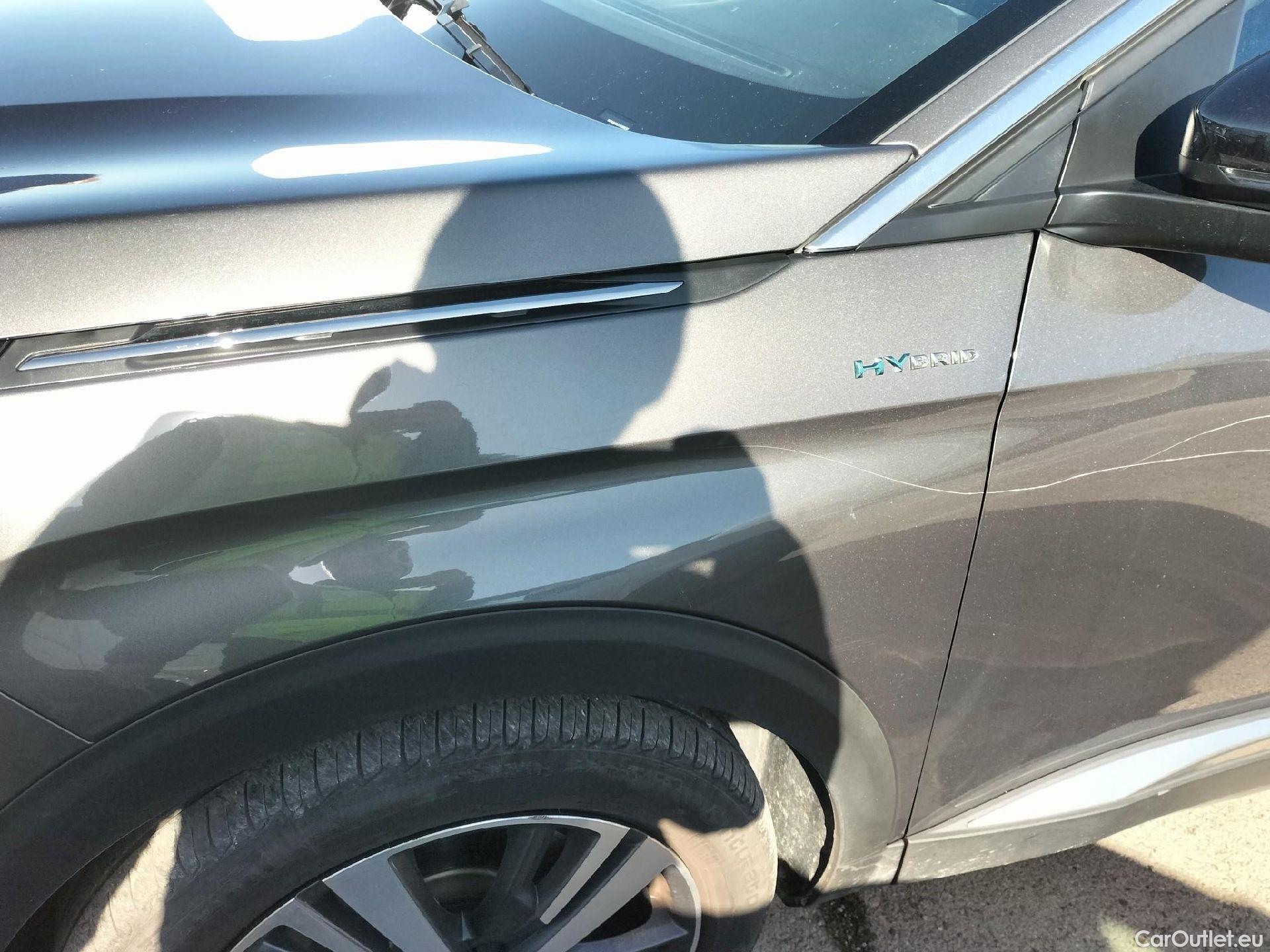  Peugeot  3008 PEUGEOT  Hybrid / 2020 / 5P / todoterreno 225 e-EAT8 Allure (AC2) #19