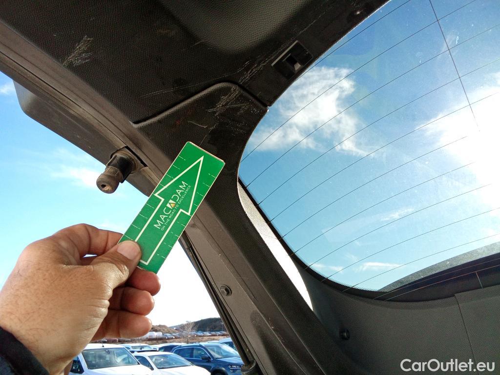  Peugeot  2008 PEUGEOT  / 2019 / 5P / todoterreno Allure Pack BlueHDI 81kW (110CV) (AC) #28