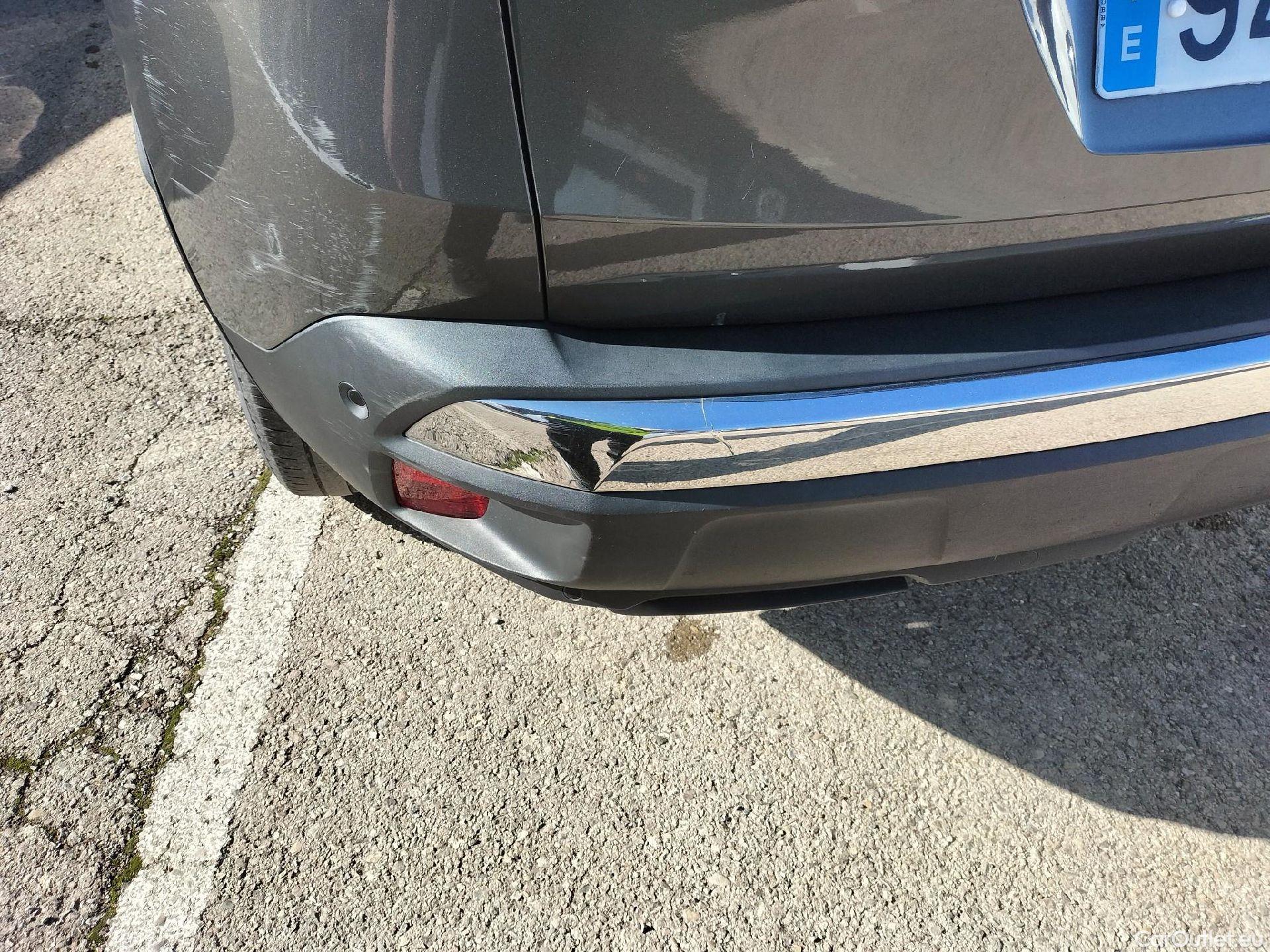  Peugeot  3008 PEUGEOT  Hybrid / 2020 / 5P / todoterreno 225 e-EAT8 Allure (AC2) #43