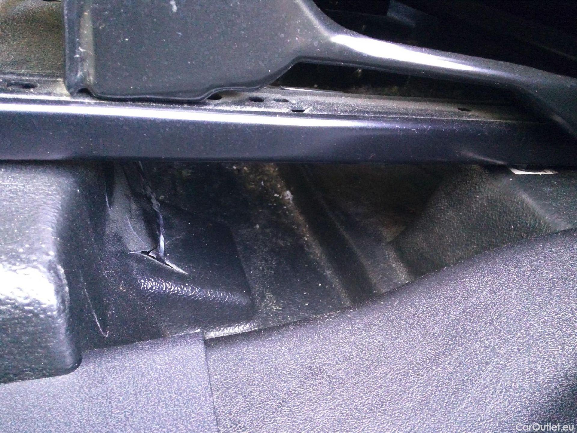  Fiat  Doblo FIAT Doblò Cargo/2015/3P/furgón derivado de turismo Cargo Base 1.3 Multijet 70kW (95CV) #3