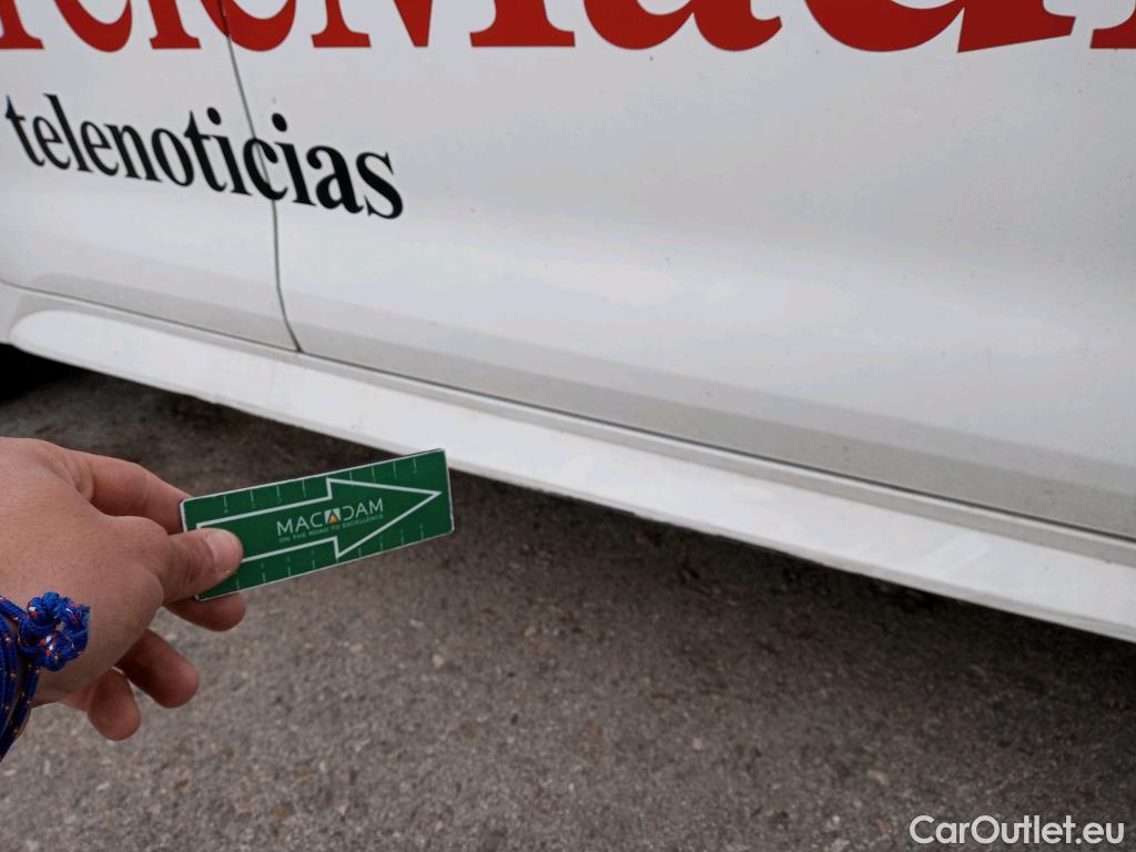  Toyota  Corolla TOYOTA  1.8 125H ACTIVE TECH E-CVT #24