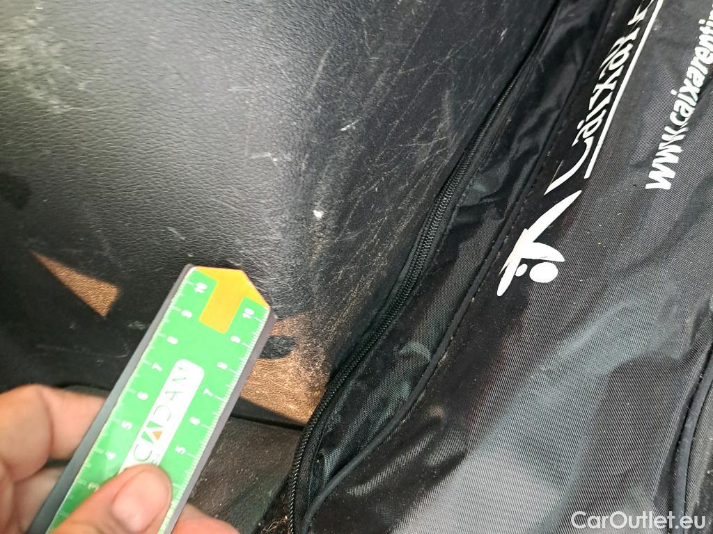  KIA  Sportage KIA  1.6MHEV Drive 100kW(136CV) 4x2(Crist Tintados)(CX) #36