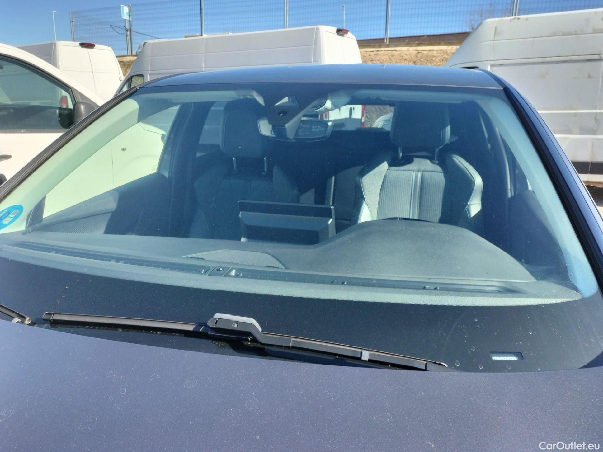  Peugeot  3008 PEUGEOT  Hybrid / 2020 / 5P / todoterreno 225 e-EAT8 Allure (AC2) #18