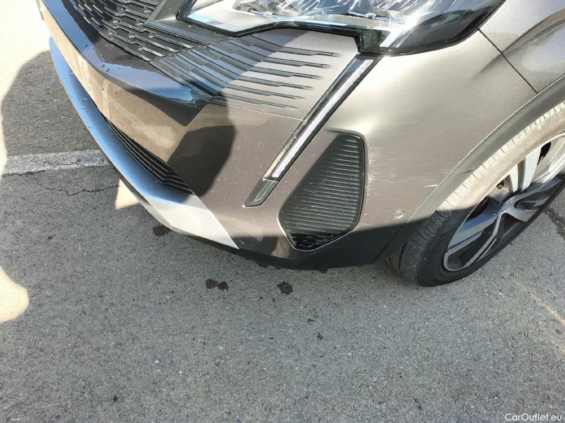  Peugeot  3008 PEUGEOT  Hybrid / 2020 / 5P / todoterreno 225 e-EAT8 Allure (AC2) #10