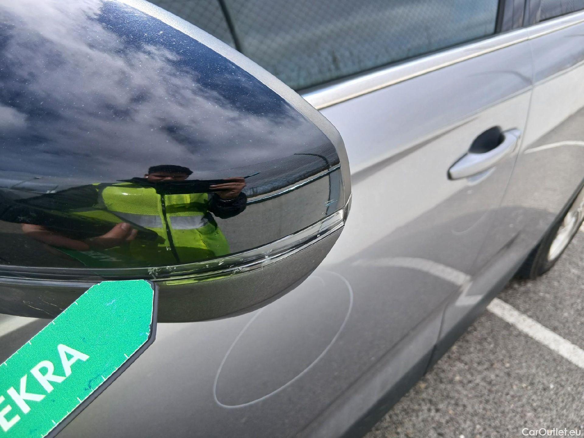  DS  DS7 DS DS 7 Crossback / 2017 / 5P / todoterreno BlueHDi DE 96kW (130CV) BE CHIC (AC) #22