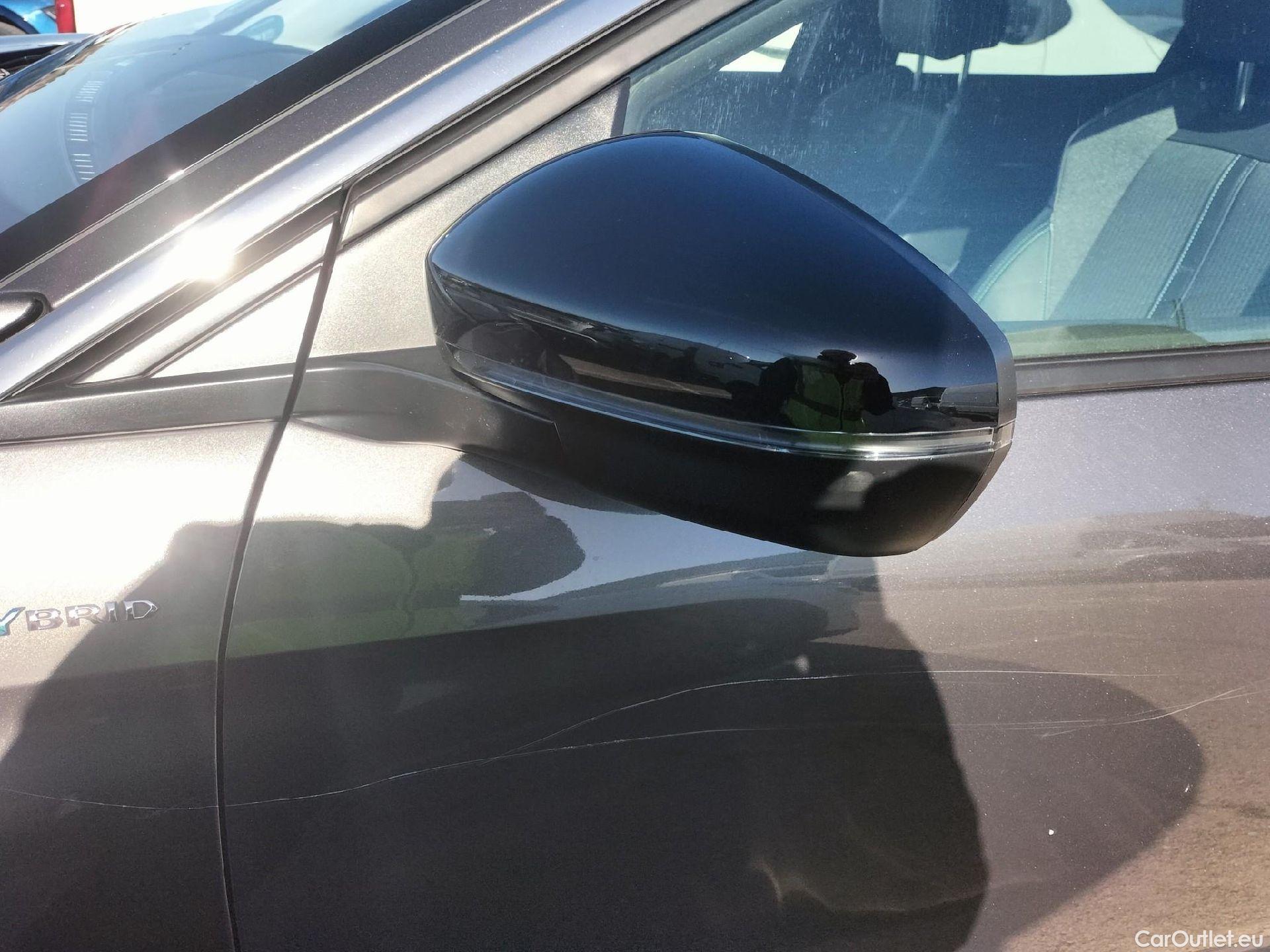  Peugeot  3008 PEUGEOT  Hybrid / 2020 / 5P / todoterreno 225 e-EAT8 Allure (AC2) #23