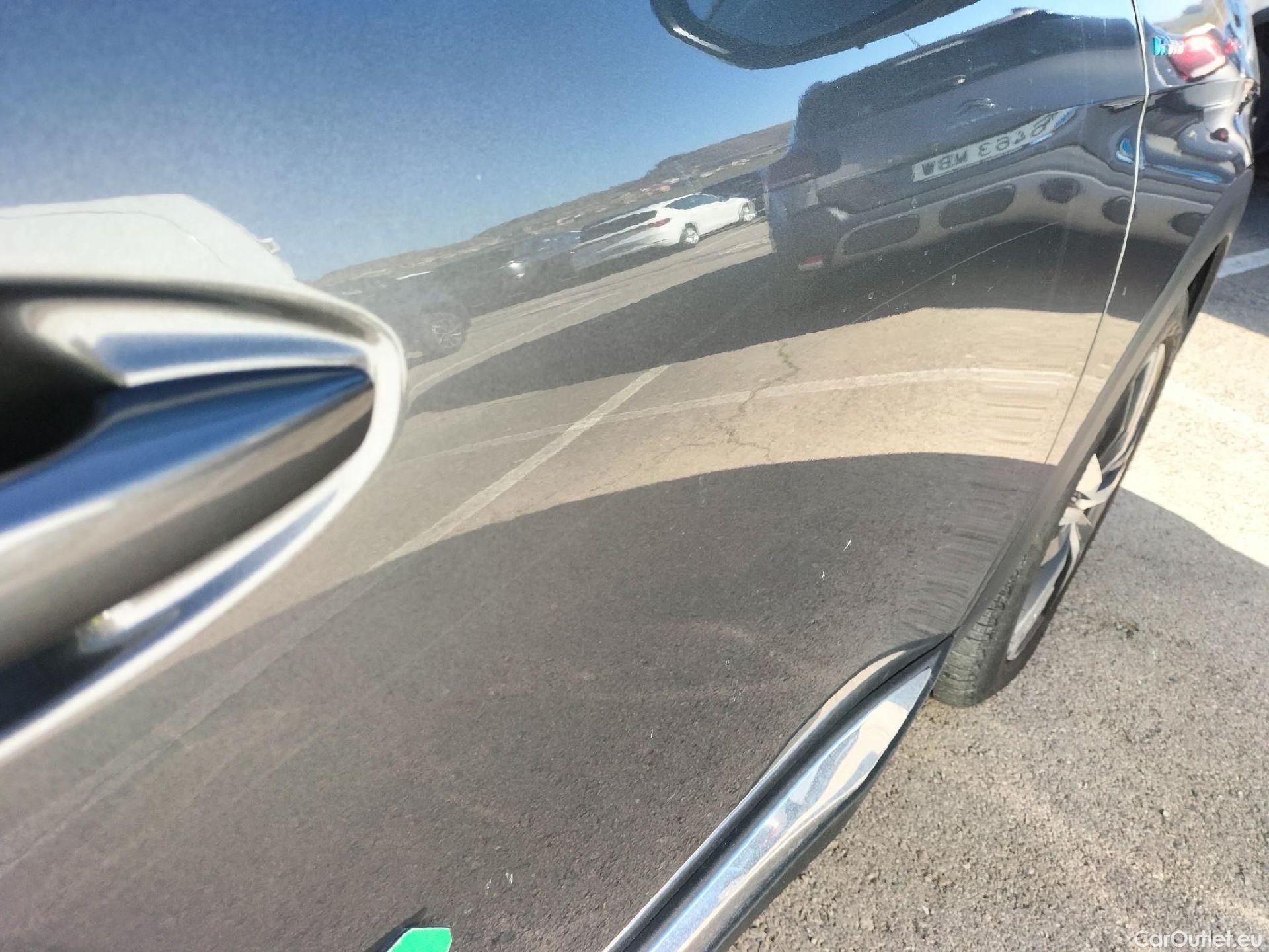  Peugeot  3008 PEUGEOT  Hybrid / 2020 / 5P / todoterreno 225 e-EAT8 Allure (AC2) #55