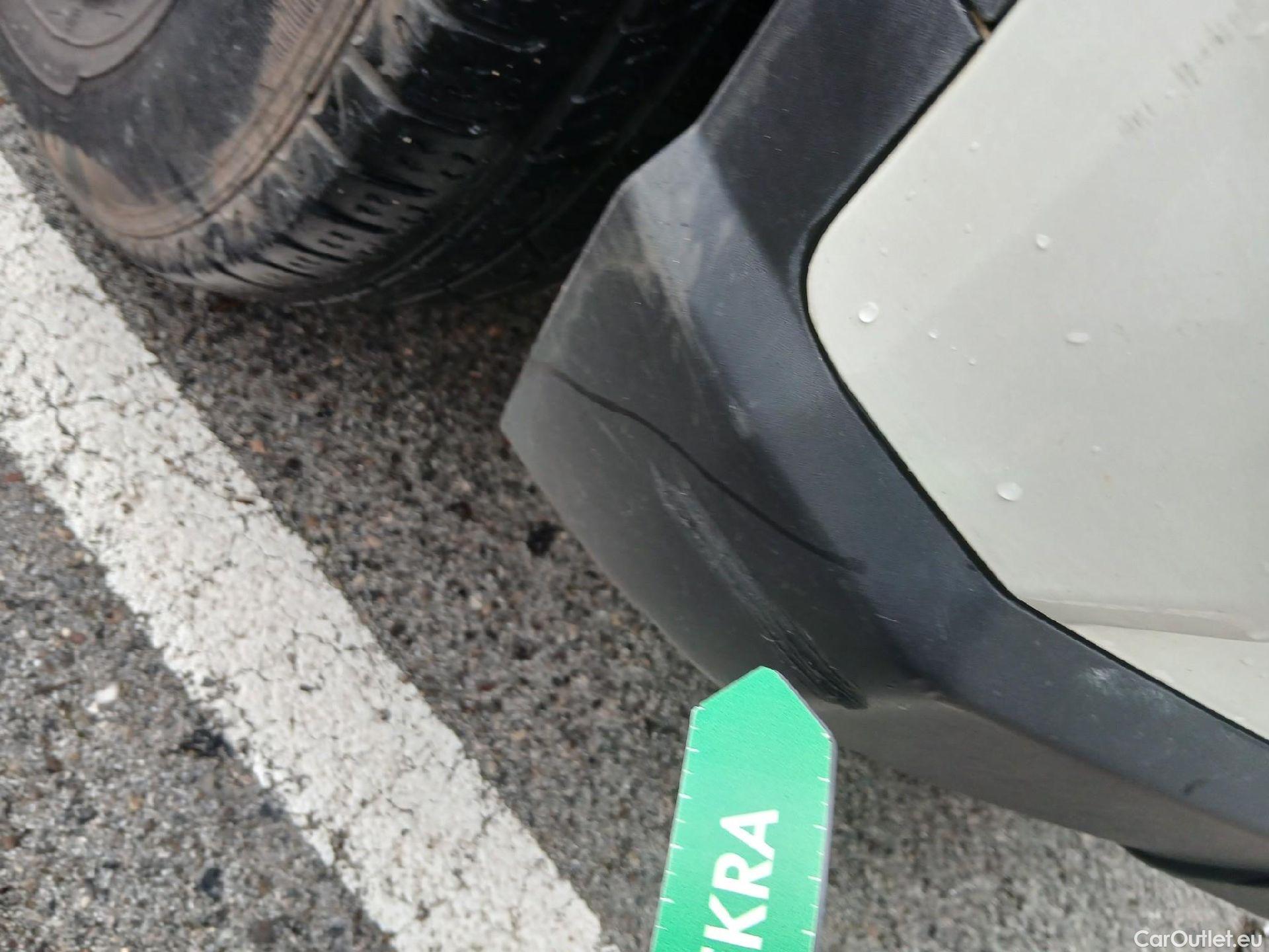  Land Rover  Discovery SSANGYONG Musso / 2022 / 4P / pickup doble cabina Sports D22DTR 4x4 Pro (AC) #6