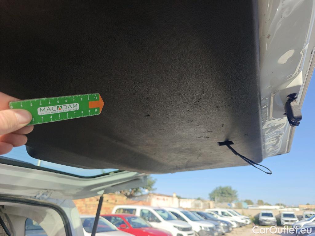  Citroen  Berlingo CITROEN  / 2018 / 5P / monovolumen compacto Talla M BlueHDi 100 S&S FEEL #2