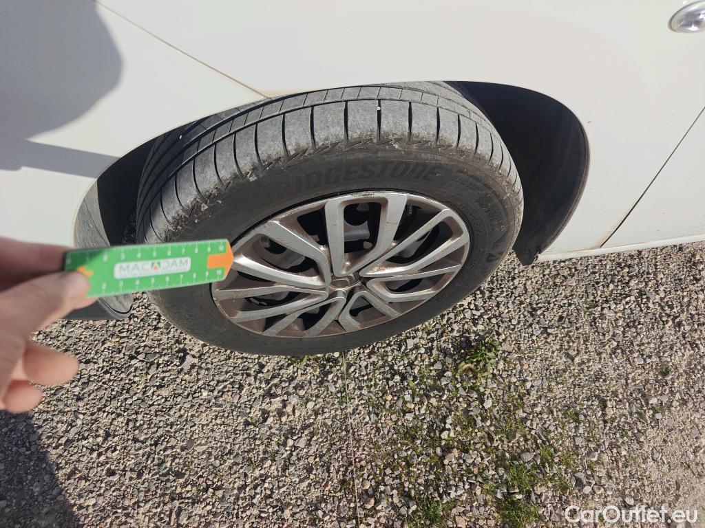  Citroen  Berlingo CITROEN  / 2018 / 5P / monovolumen compacto Talla M BlueHDi 100 S&S FEEL #46