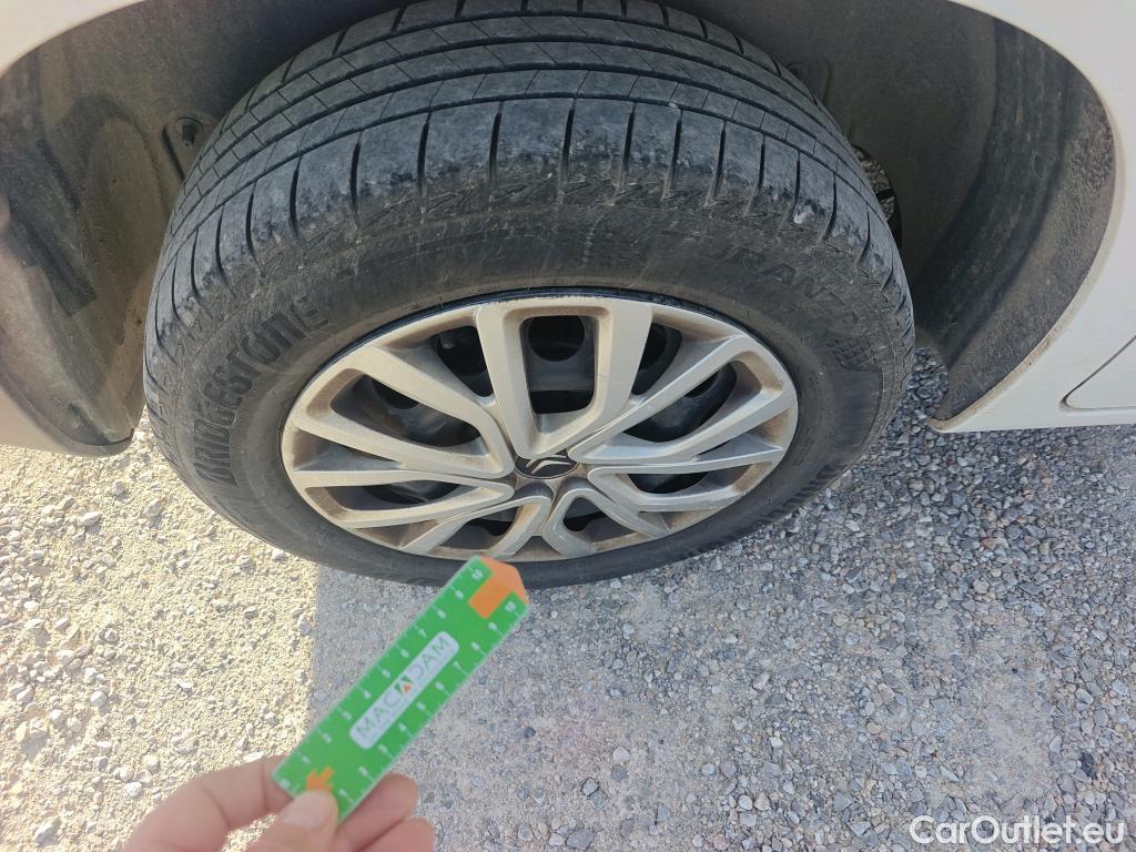  Citroen  Berlingo CITROEN  / 2018 / 5P / monovolumen compacto Talla M BlueHDi 100 S&S FEEL #42