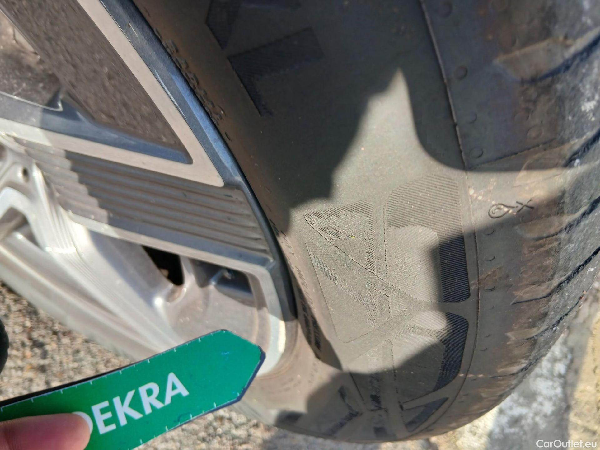  Mercedes  GLC Clase   300 de 4Matic (254.609)AMG 2.0 AMG Line 335CV AT9 E6d #5