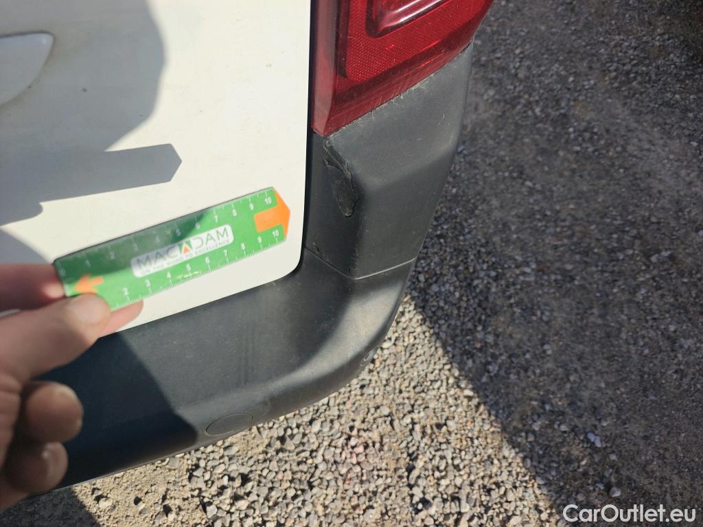  Citroen  Berlingo CITROEN  / 2018 / 5P / monovolumen compacto Talla M BlueHDi 100 S&S FEEL #29