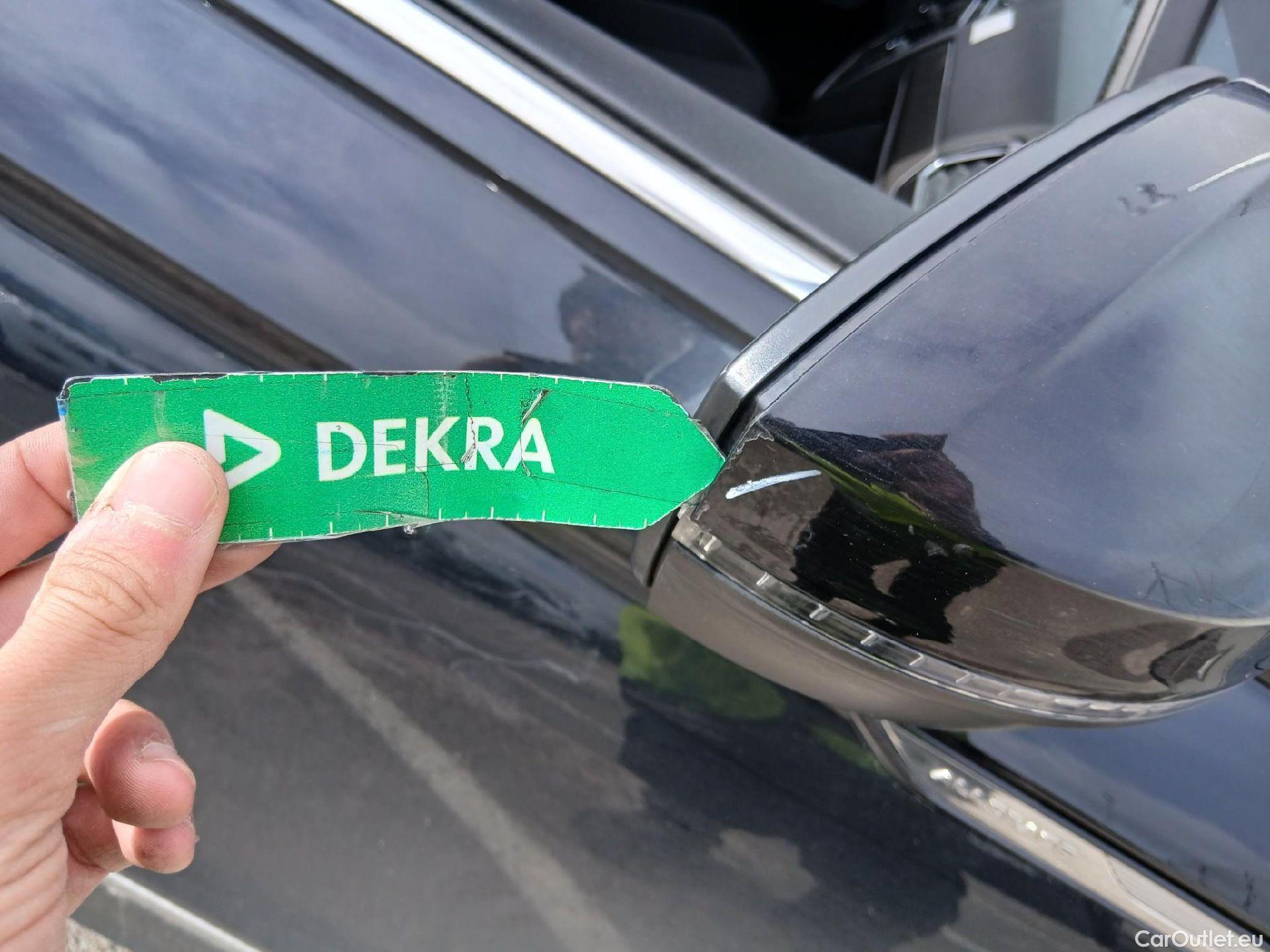  Volkswagen  Tiguan VOLKSWAGEN  Allspace / 2021 / 5P / todoterreno Life 2.0 TDI 110kW (150CV) DSG #42