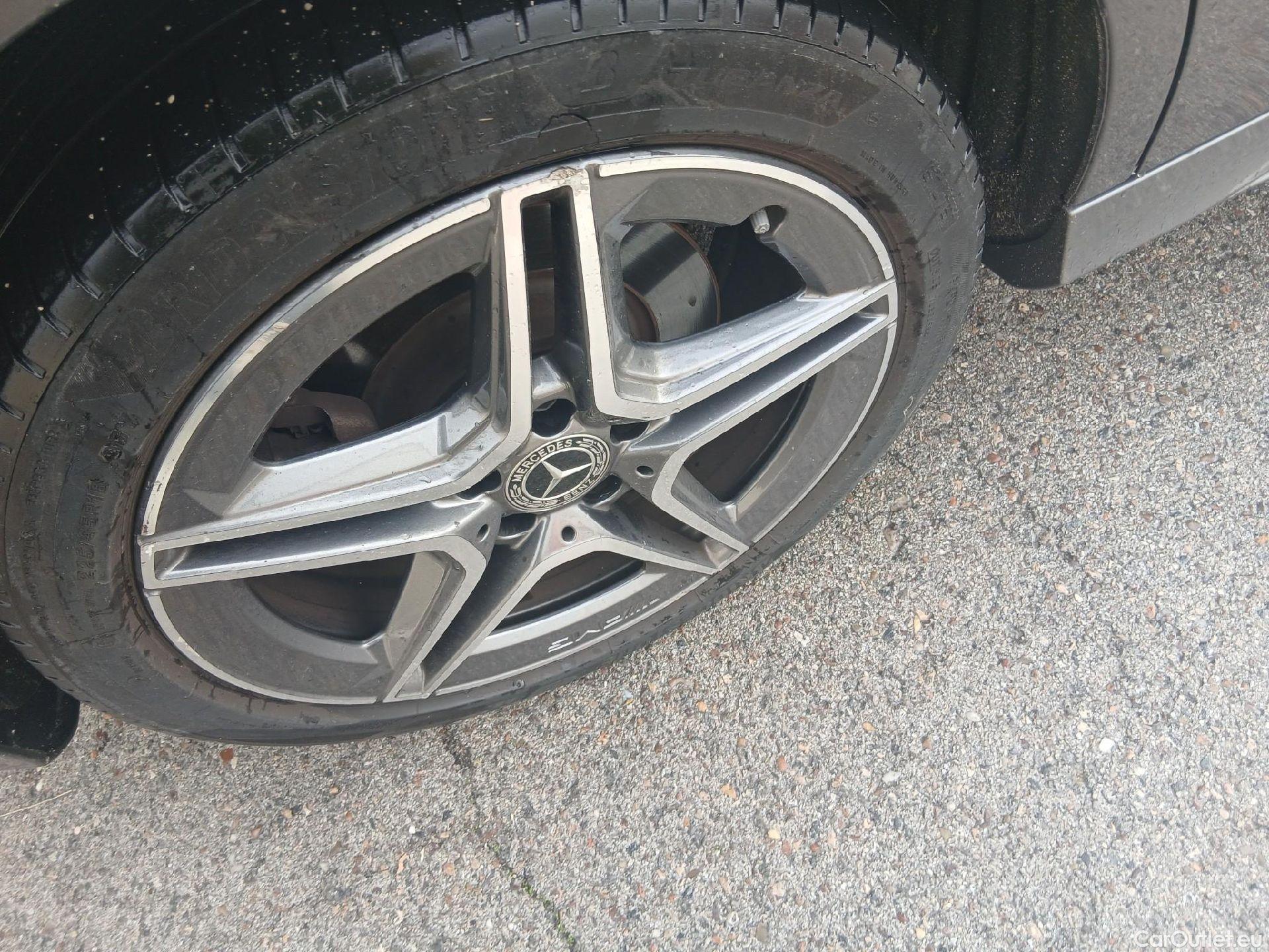  Mercedes  A-Klasse Clase A A 250 e (177.086)Premium-Pack 1.3 AMG Line 220CV AT8 E6d #23