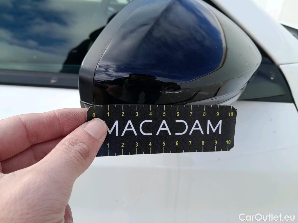  Peugeot  208 PEUGEOT  / 2019 / 5P / berlina con portón BlueHDi 73kW (100CV) Active Pack (AC) #20