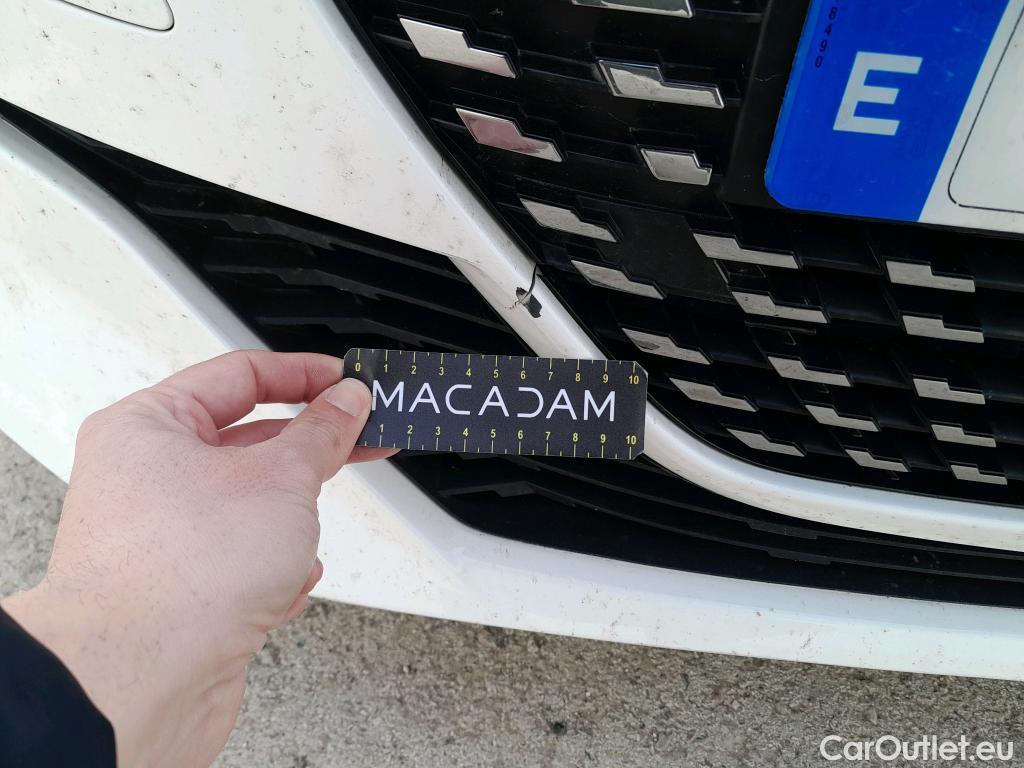  Peugeot  208 PEUGEOT  / 2019 / 5P / berlina con portón BlueHDi 73kW (100CV) Active Pack (AC) #2