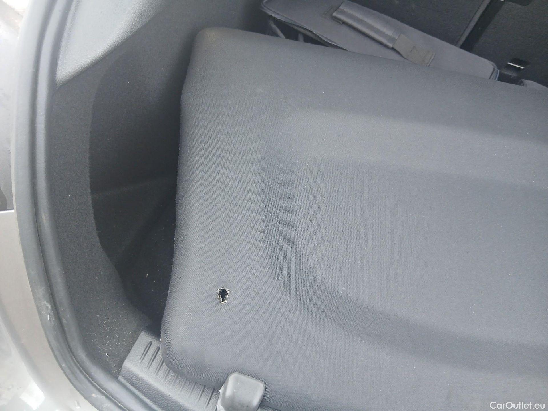  Mercedes  A-Klasse Clase A A 250 e (177.086)Premium-Pack 1.3 AMG Line 220CV AT8 E6d #1