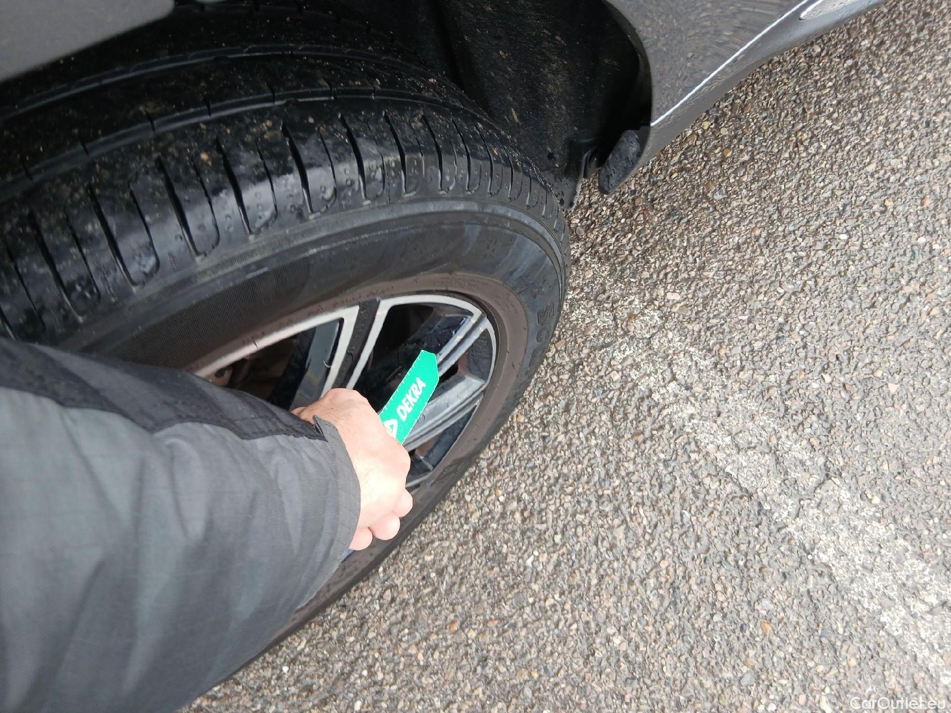  Volvo  XC60 VOLVO  / 2017 / 5P / todoterreno 2.0 T6 AWD Recharge Inscription Auto (AC) #10