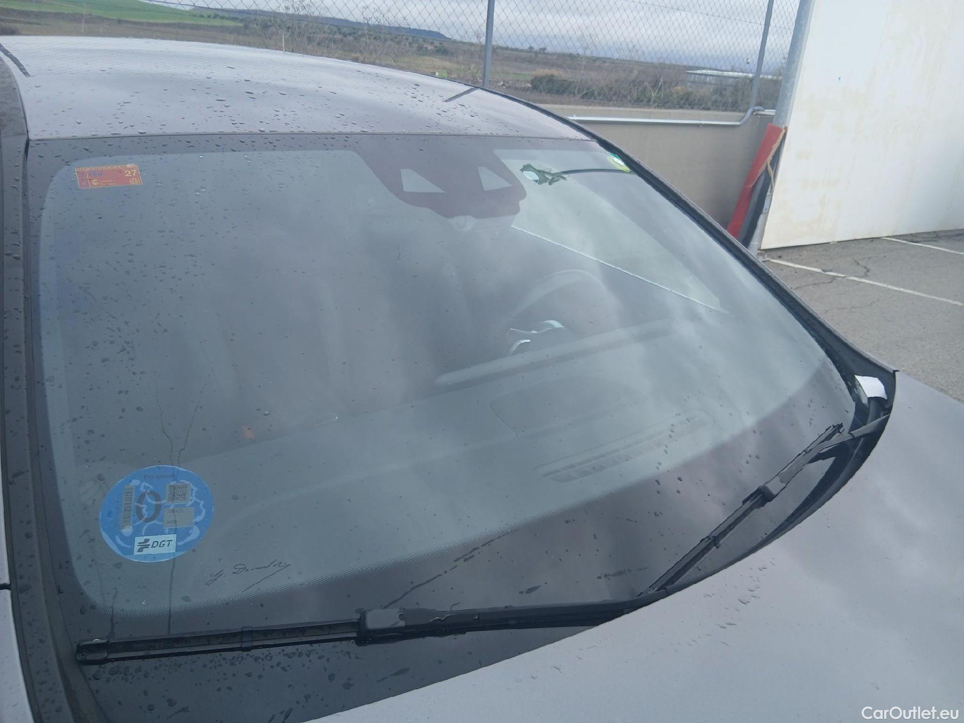  Mercedes  A-Klasse Clase A A 250 e (177.086)Premium-Pack 1.3 AMG Line 220CV AT8 E6d #8