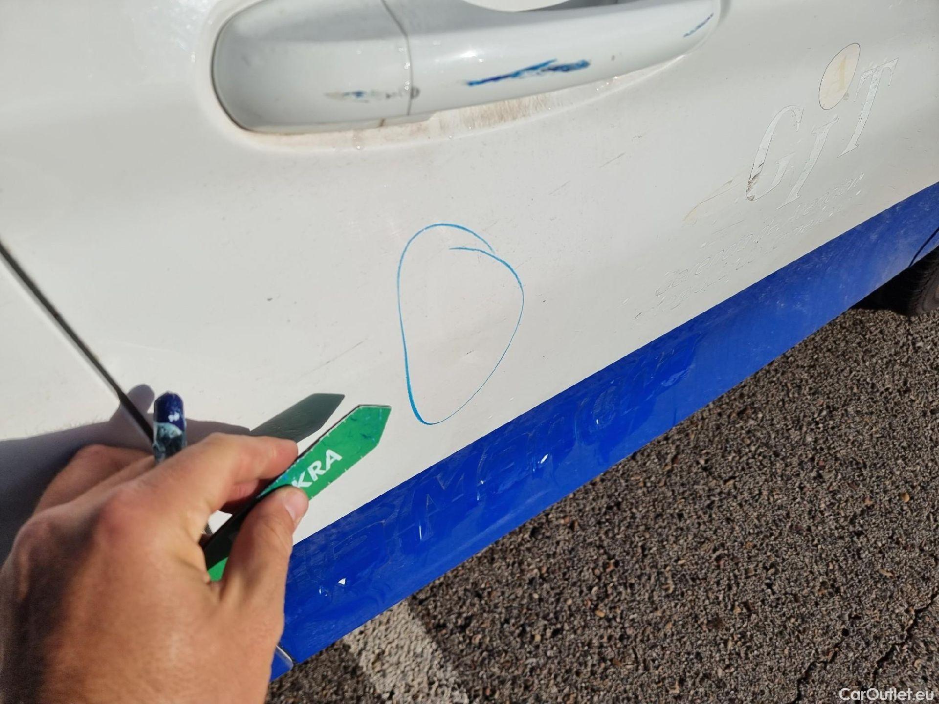  Ford  Fiesta FORD  / 2017 / 5P / berlina con portón 1.1 Ti-VCT 63kW Trend+ 5p #21