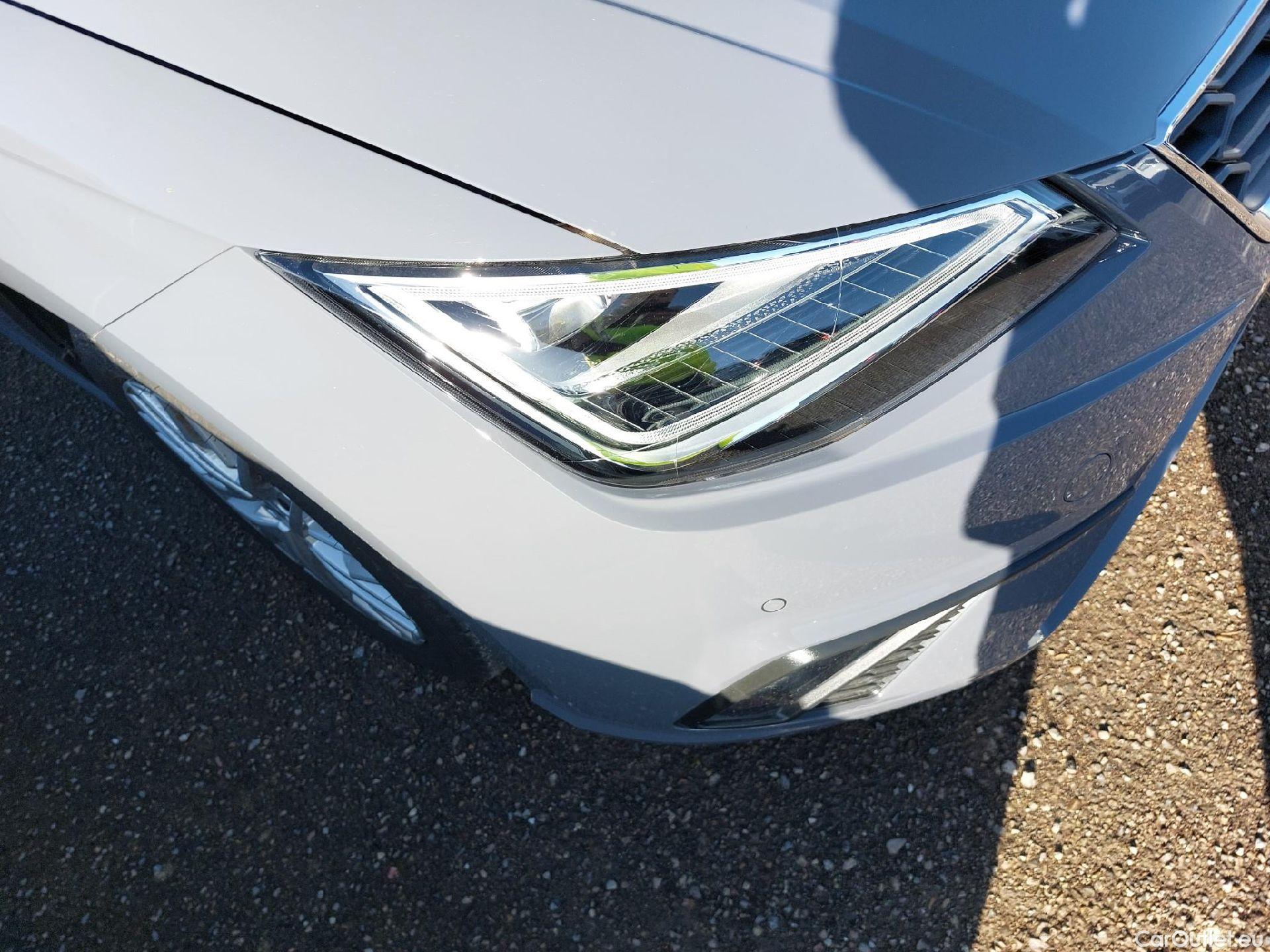  Seat  Ibiza SEAT  / 2017 / 5P / berlina con portón 1.0 TSI 85kW (115CV) FR Salta(SP) #4