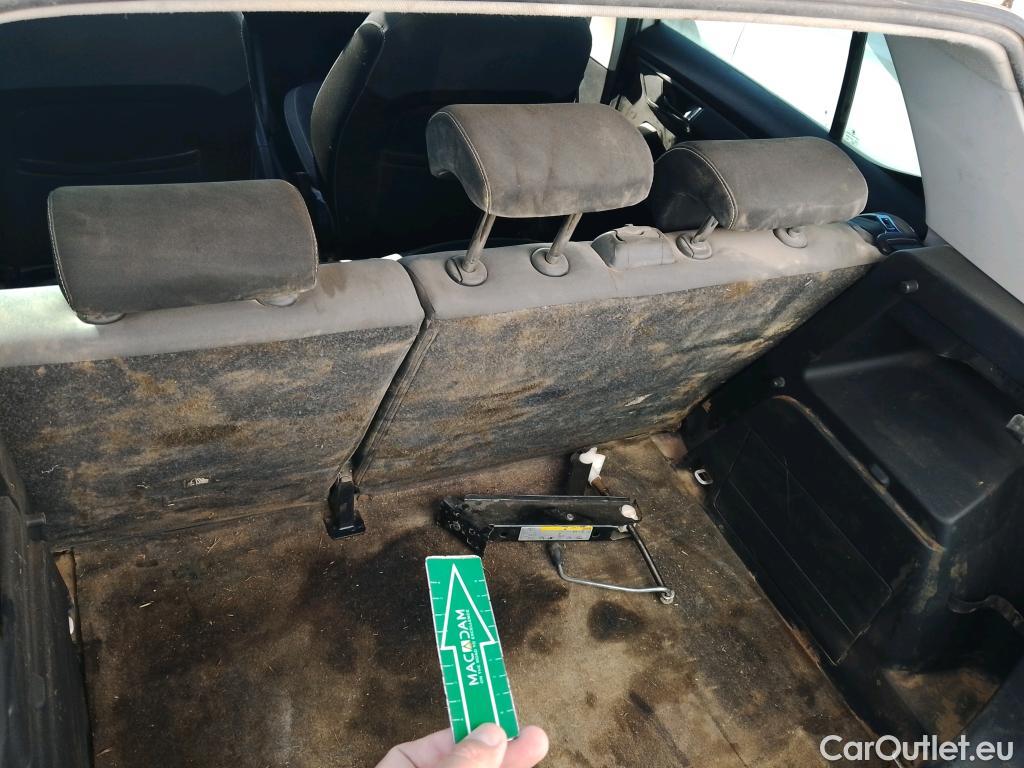  Skoda  Fabia SKODA  / 2018 / 5P / berlina con portón 1.0 TSI 81kW (110cv) Ambition Plus (CX) #17