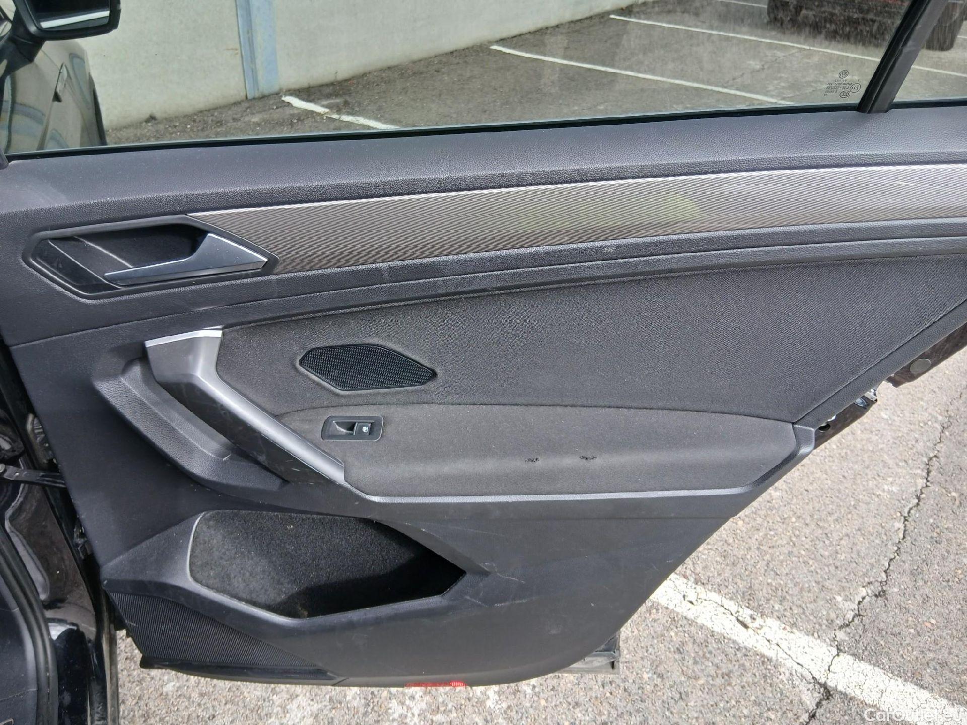  Volkswagen  Tiguan VOLKSWAGEN  Allspace / 2021 / 5P / todoterreno Life 2.0 TDI 110kW (150CV) DSG #36