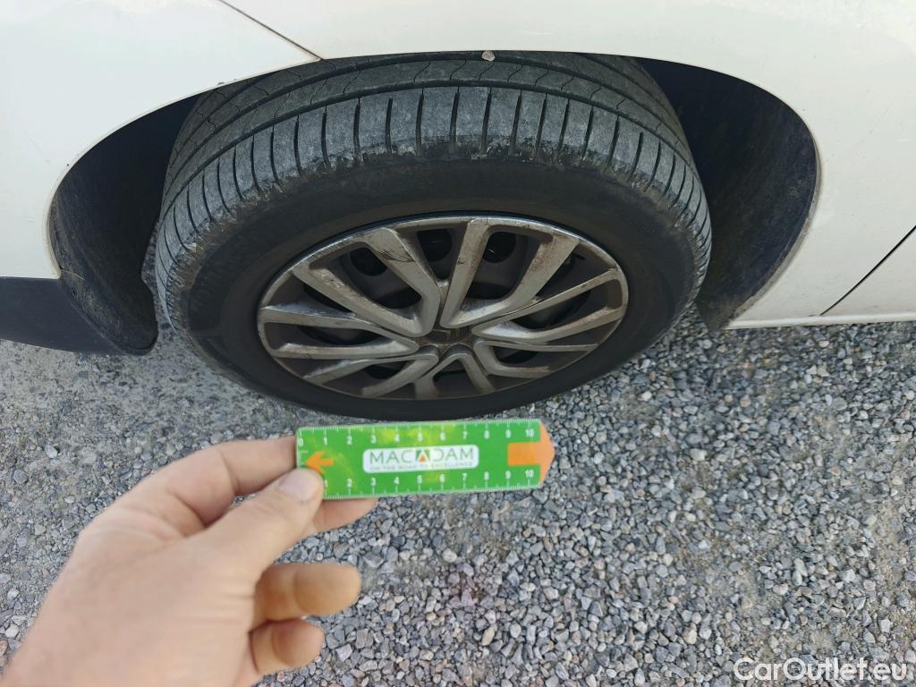  Citroen  Berlingo CITROEN  / 2018 / 5P / monovolumen compacto Talla M BlueHDi 100 S&S FEEL #34