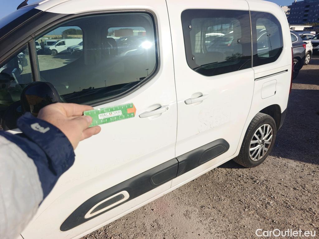  Citroen  Berlingo CITROEN  / 2018 / 5P / monovolumen compacto Talla M BlueHDi 100 S&S FEEL #32