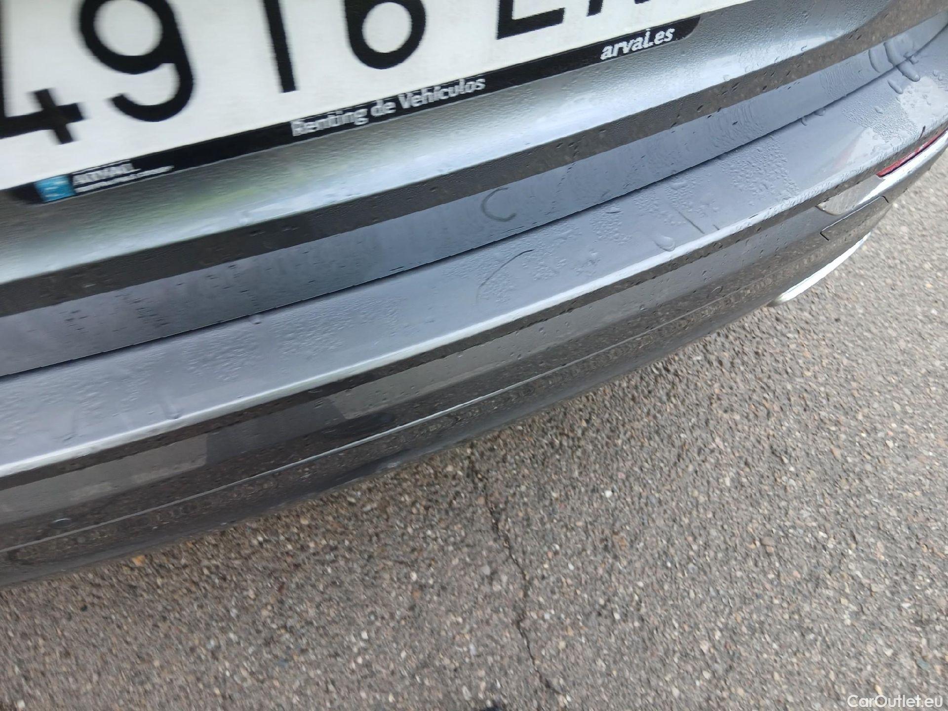  Volvo  XC60 VOLVO  / 2017 / 5P / todoterreno 2.0 T6 AWD Recharge Inscription Auto (AC) #7