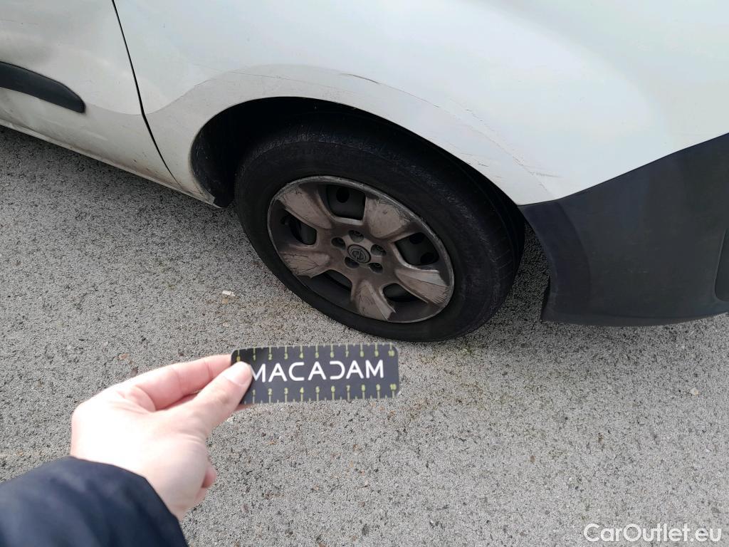  Opel  Combo OPEL  / 2012 / 3P / furgón derivado de turismo Cargo 1.3 CDTI 70kW (95CV) L1 H1 #54