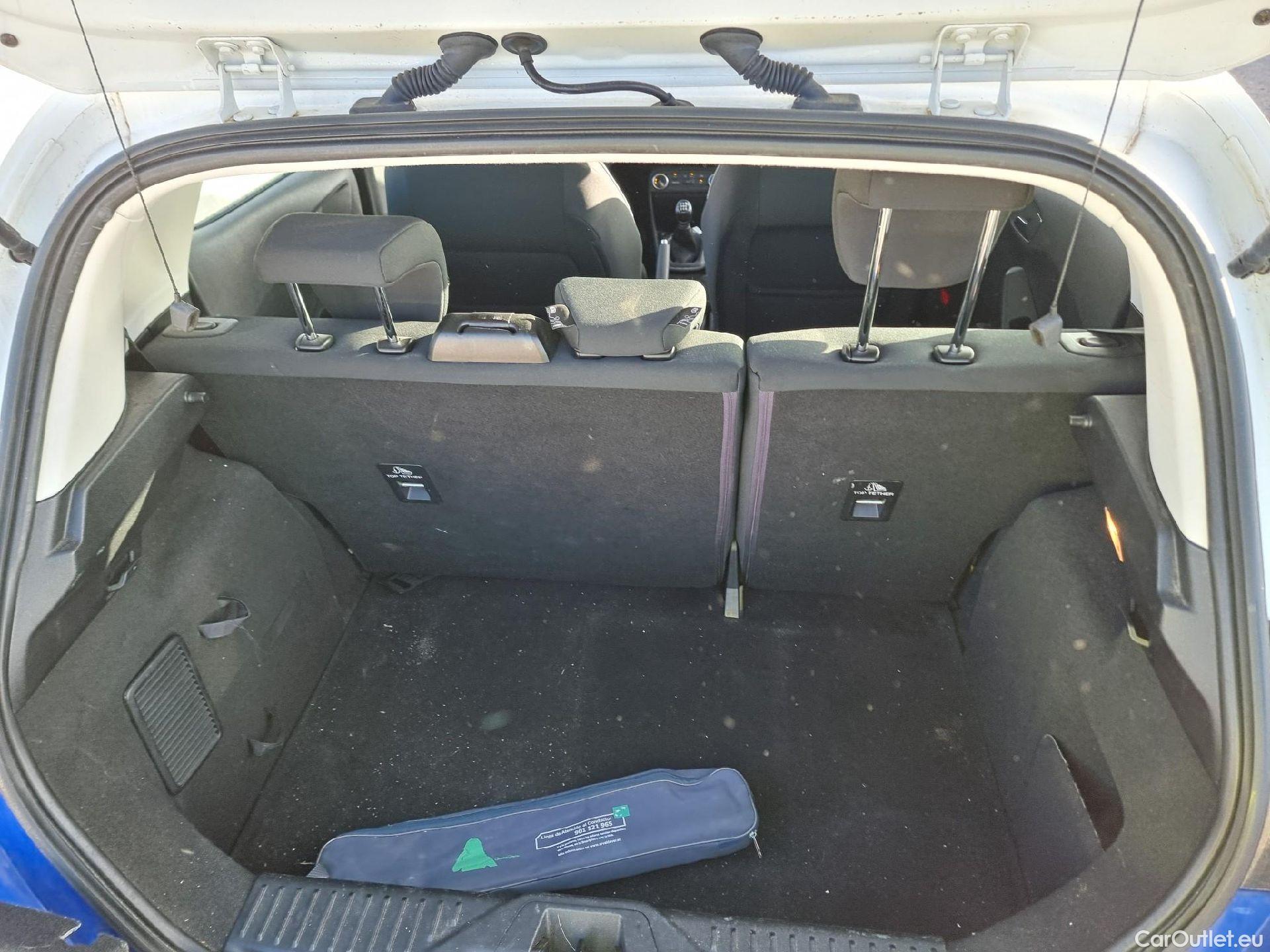  Ford  Fiesta FORD  / 2017 / 5P / berlina con portón 1.1 Ti-VCT 63kW Trend+ 5p #1