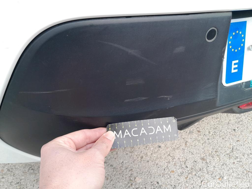  Peugeot  208 PEUGEOT  / 2019 / 5P / berlina con portón BlueHDi 73kW (100CV) Active Pack (AC) #9