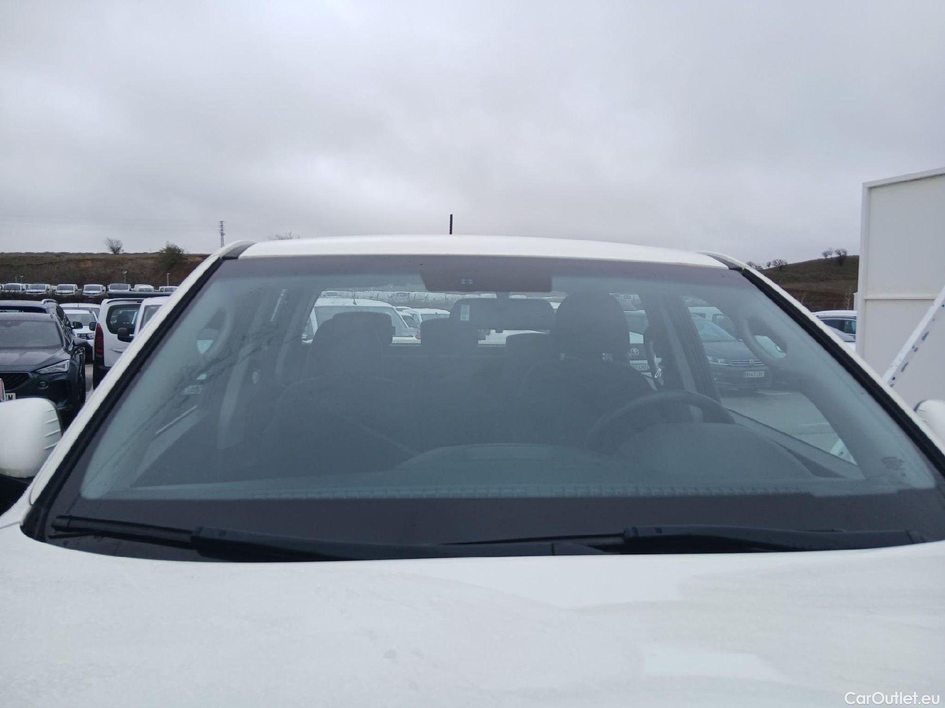  Land Rover  Discovery SSANGYONG Musso / 2022 / 4P / pickup doble cabina Sports D22DTR 4x4 Pro (AC) #3