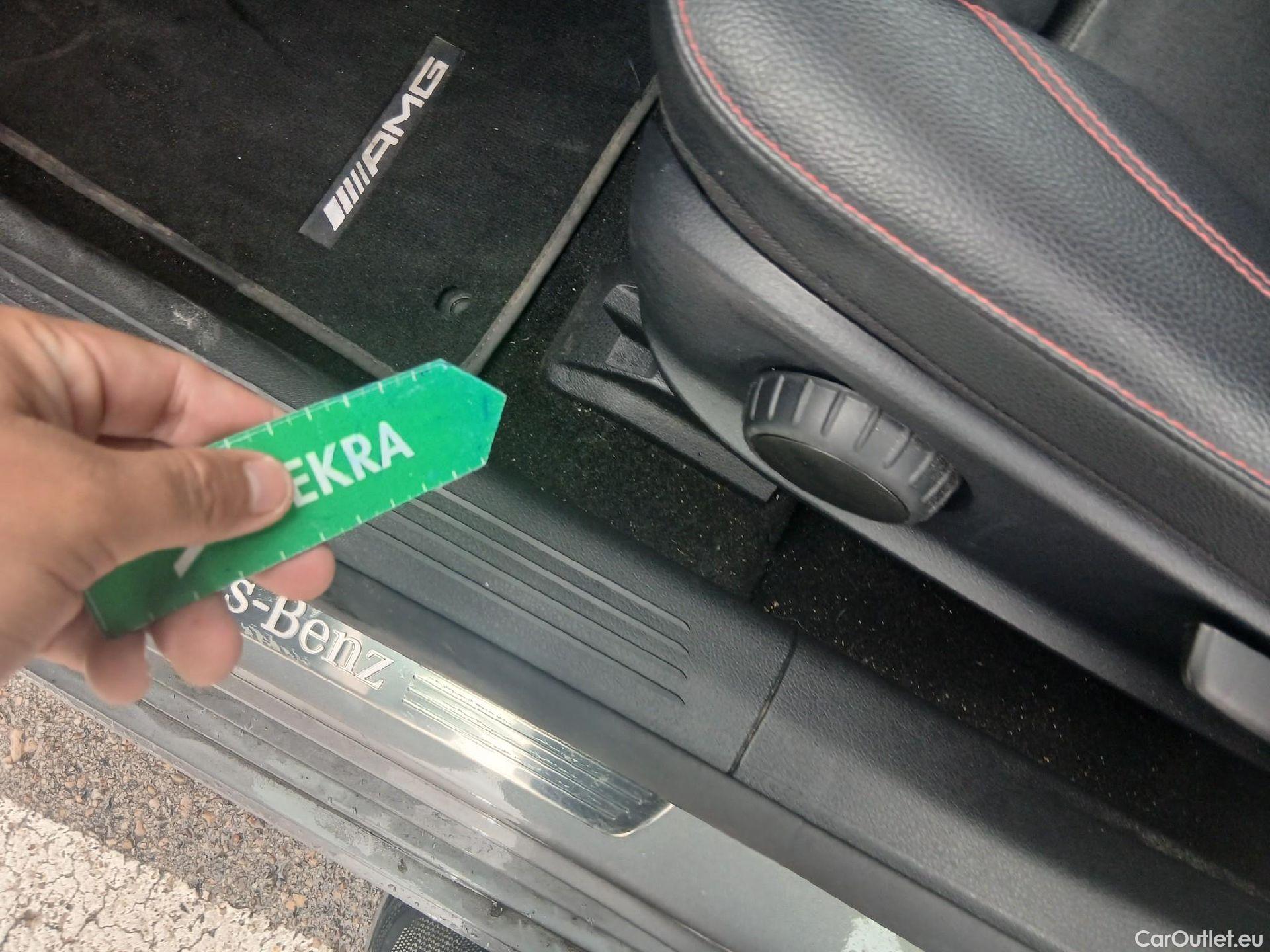  Mercedes  A-Klasse Clase A A 250 e (177.086)Premium-Pack 1.3 AMG Line 220CV AT8 E6d #3