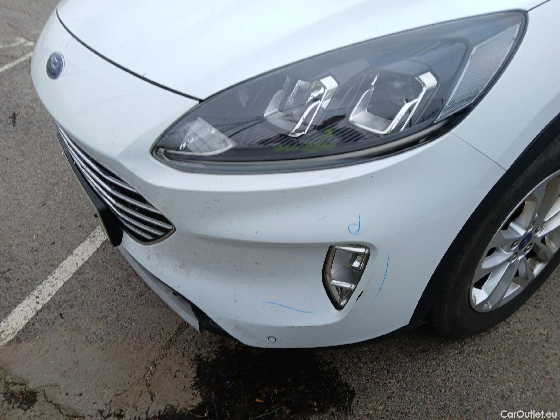  Ford  Kuga FORD  / 2019 / 5P / todoterreno Titanium 1.5T EcoBoost 88kW (120CV) #12