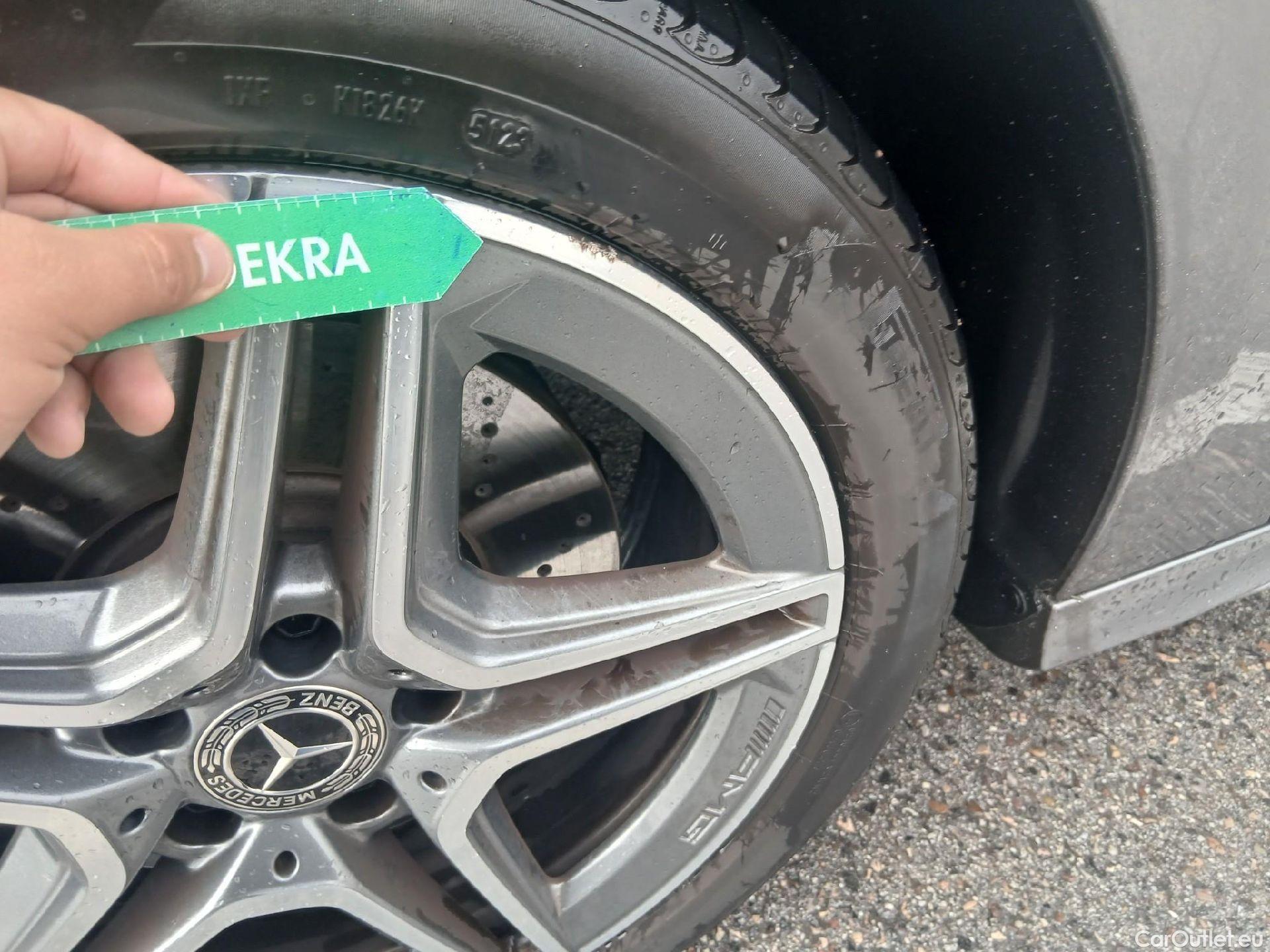  Mercedes  A-Klasse Clase A A 250 e (177.086)Premium-Pack 1.3 AMG Line 220CV AT8 E6d #11