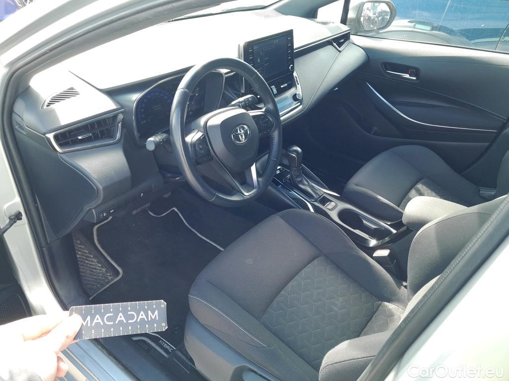  Toyota  Corolla TOYOTA  / 2019 / 5P / familiar 1.8 125H ACTIVE TECH E-CVT TOU SPORT #8