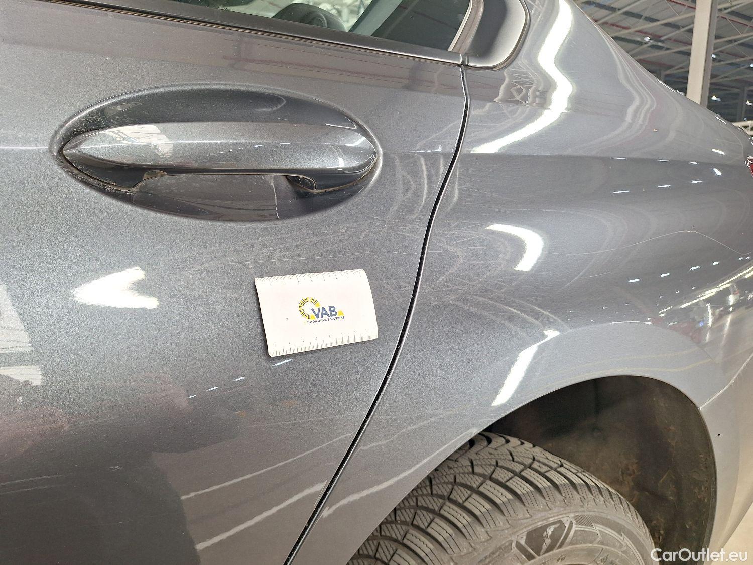  Bmw  Serie 3 BMW, 3-serie '18, BMW 3 Reeks Berline 318dA (110 kW) 4d #52