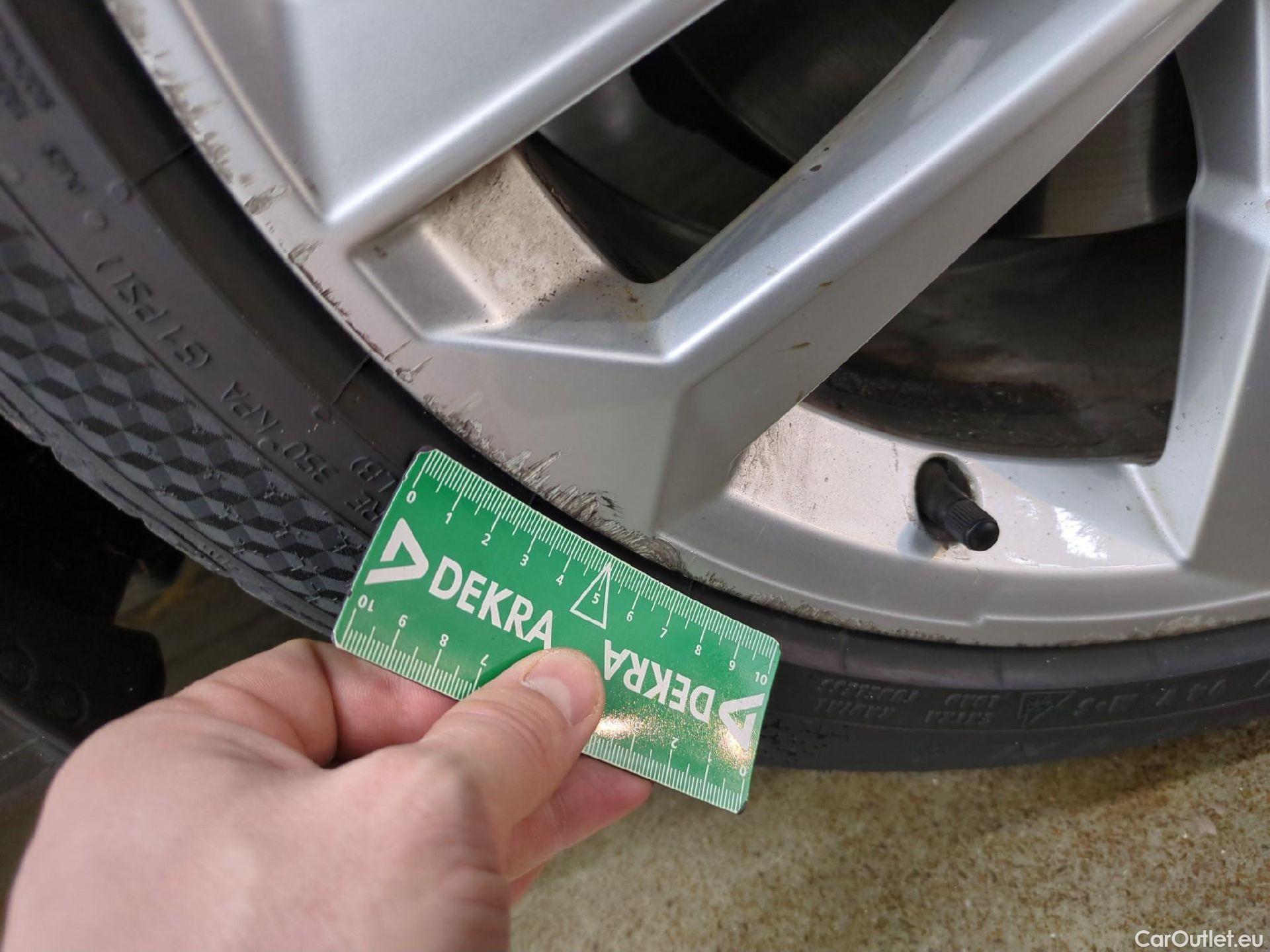  Audi  A3 AUDI  Sportback / 2020 / 5P / Berline 40 TFSI e 204 S Tronic Business Line #11