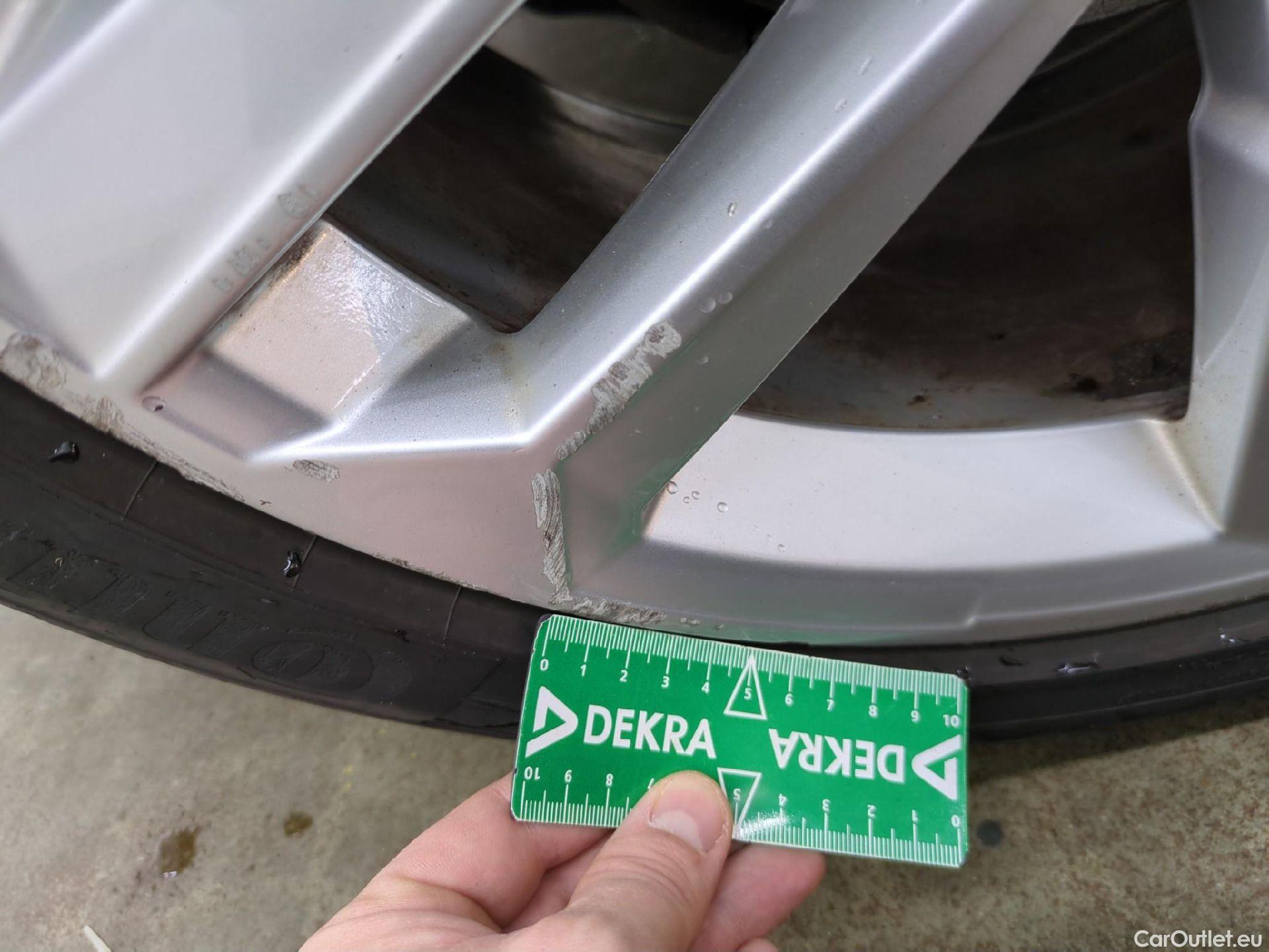  Audi  A3 AUDI  Sportback / 2020 / 5P / Berline 40 TFSI e 204 S Tronic Business Line #36